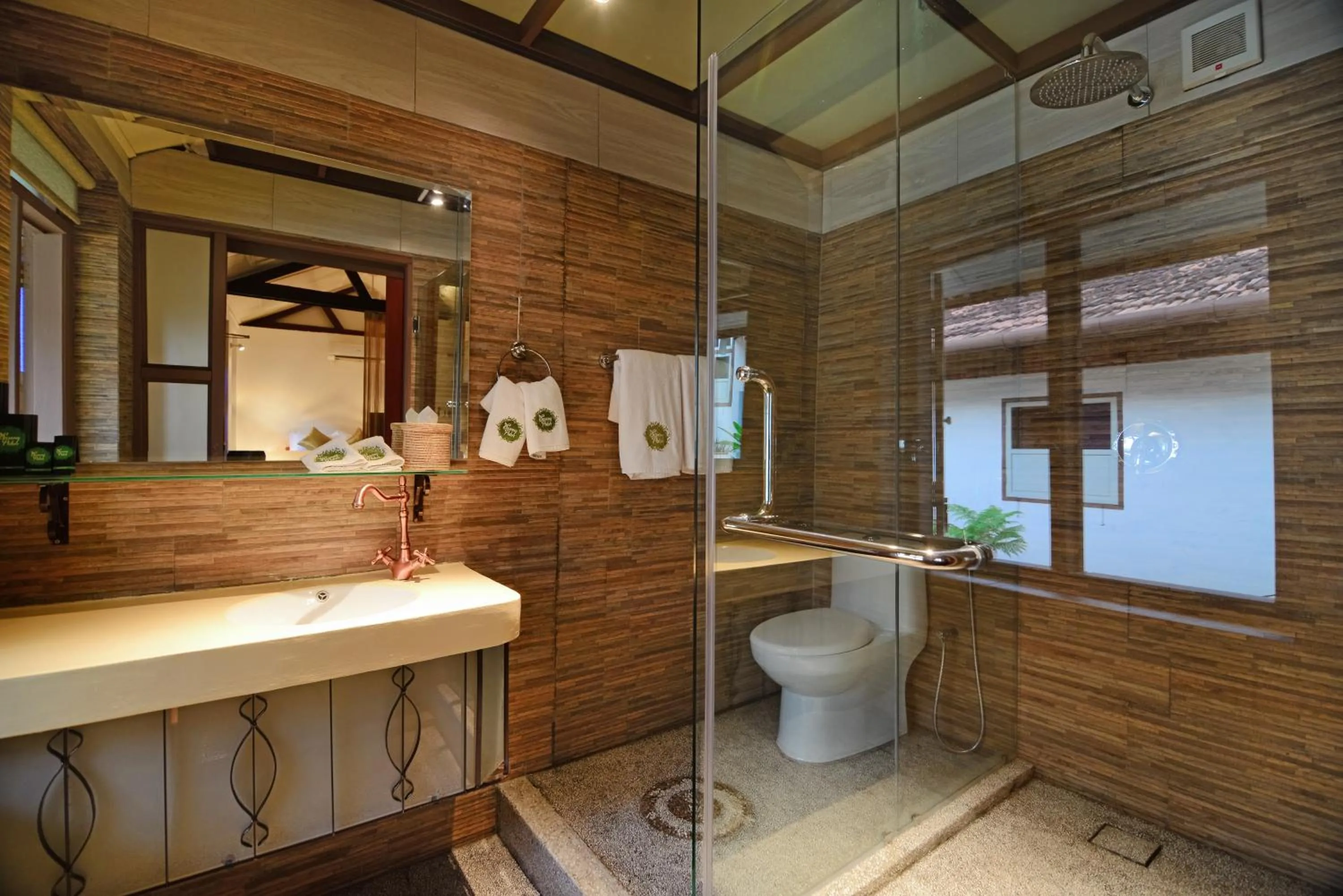 Bathroom in Sarang Paloh Heritage Stay