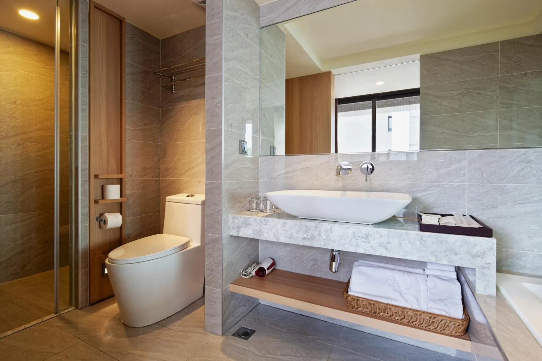 Shower in CHECK inn SELECT Taipei NeiHu