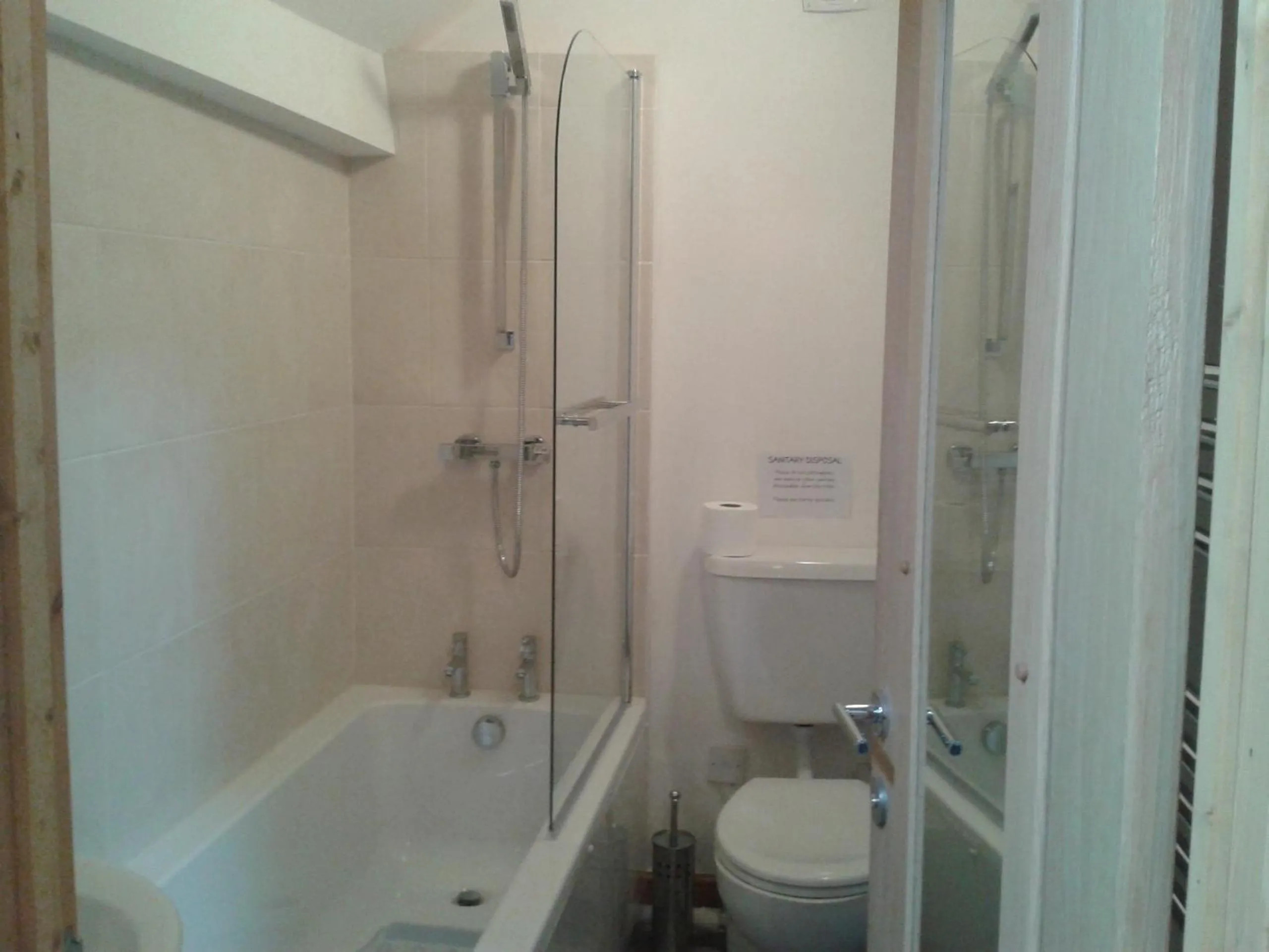 Bathroom in The Bear