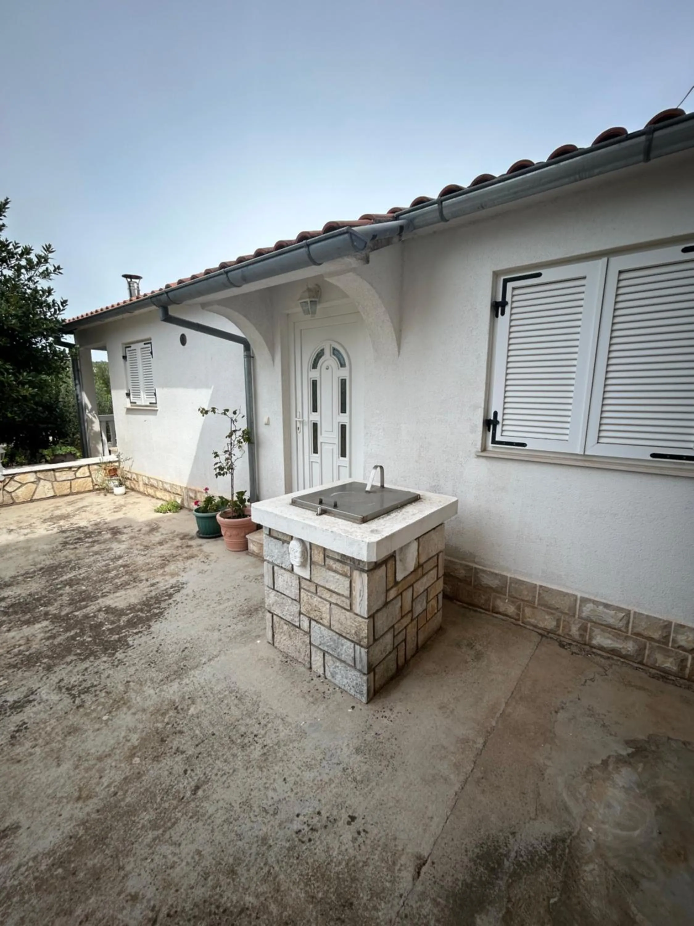 Property building in Apartments Irena