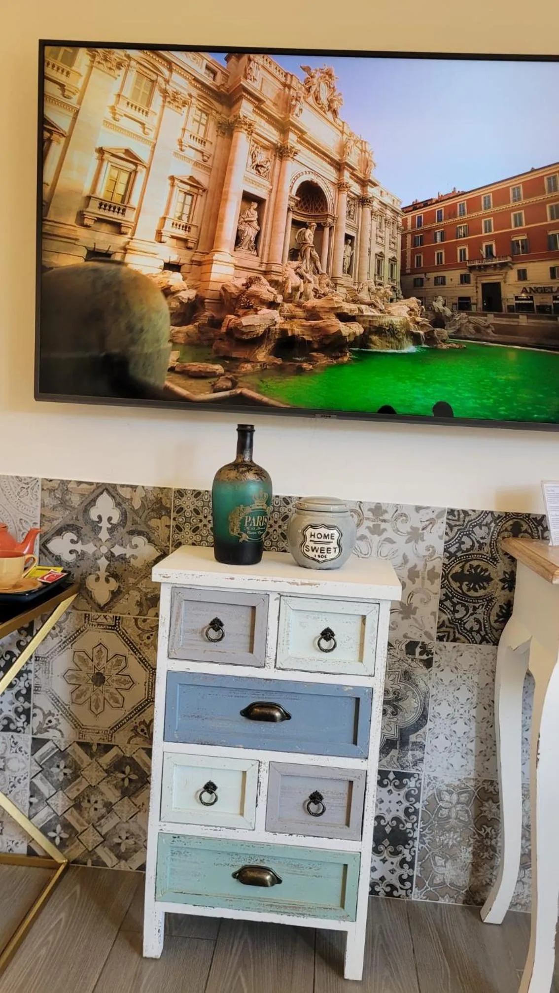 TV and multimedia in RomAntic Dreams Guest House