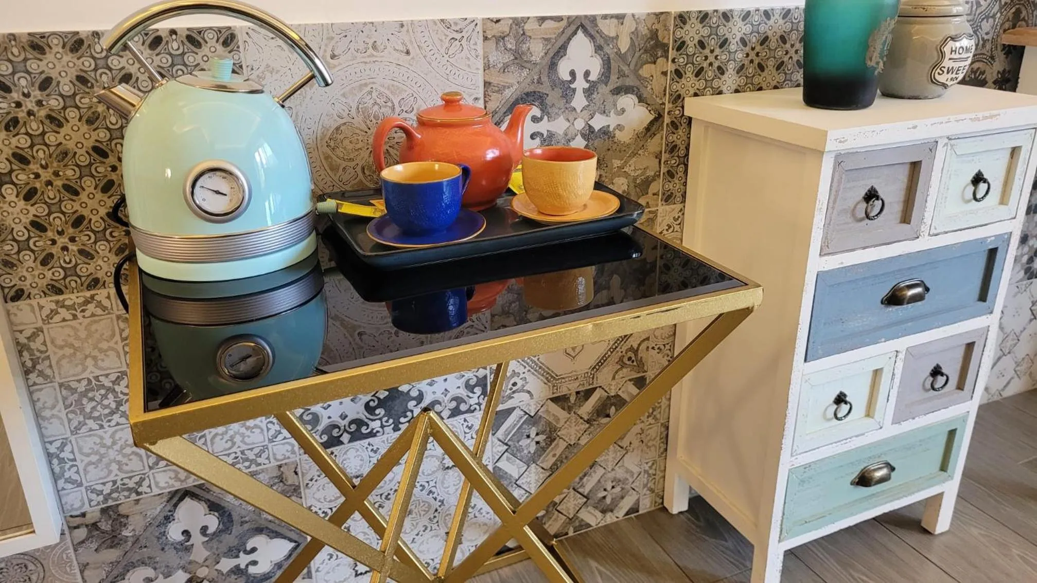 Coffee/tea facilities in RomAntic Dreams Guest House