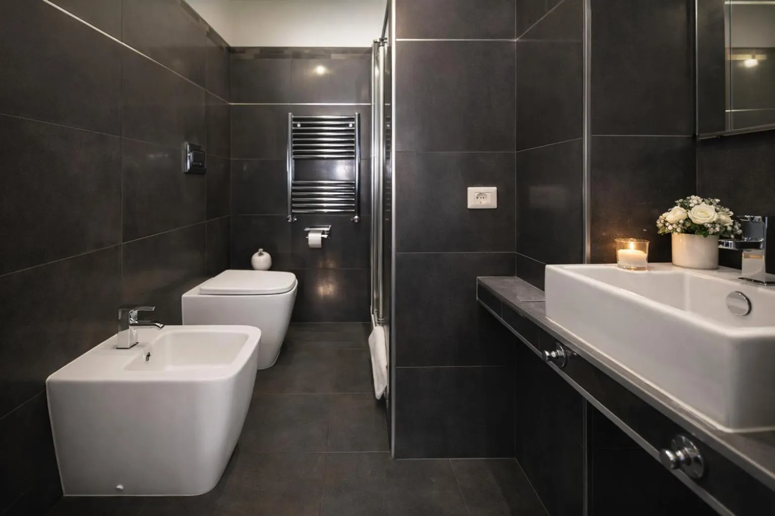 Toilet in RomAntic Dreams Guest House