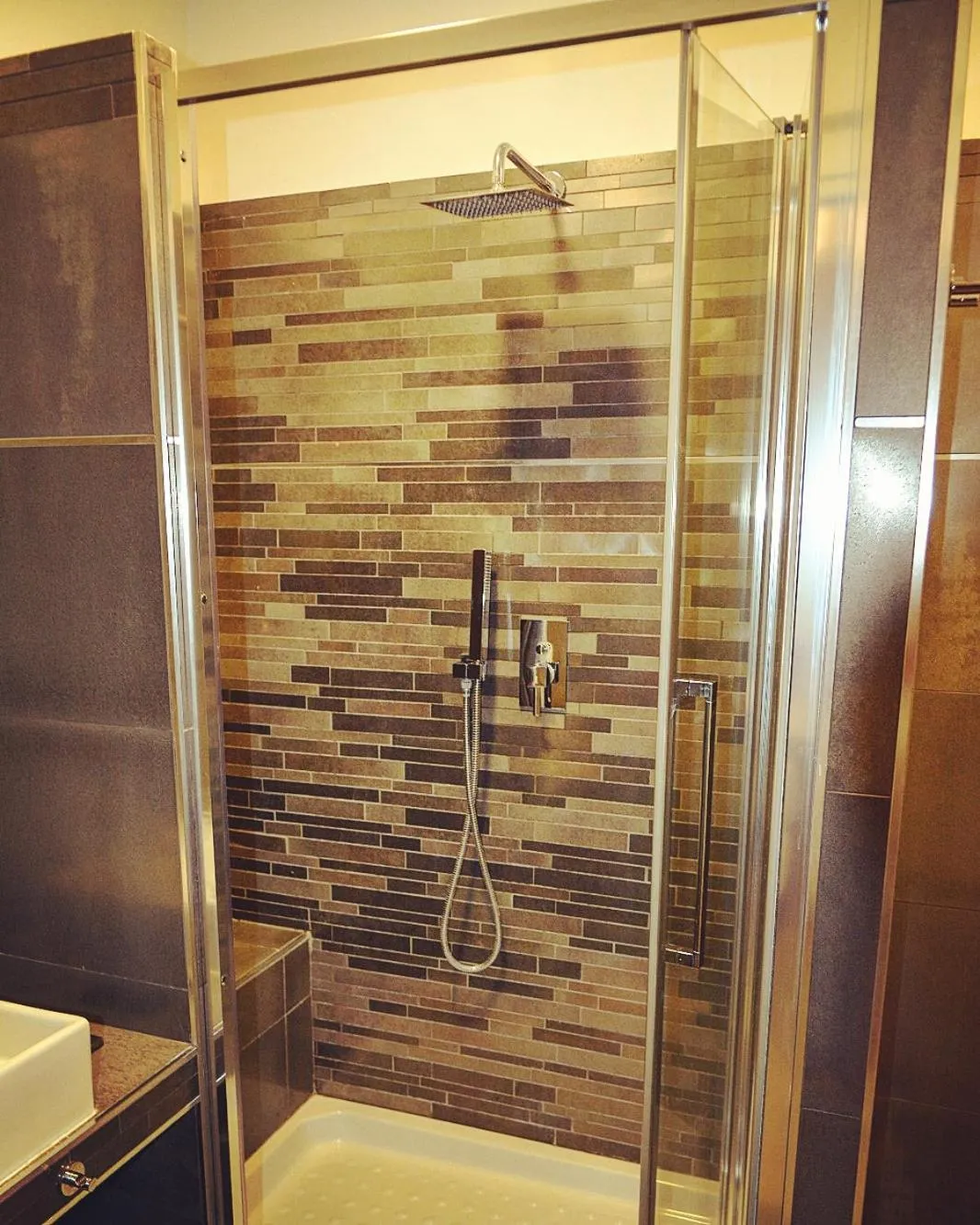 Bathroom in RomAntic Dreams Guest House