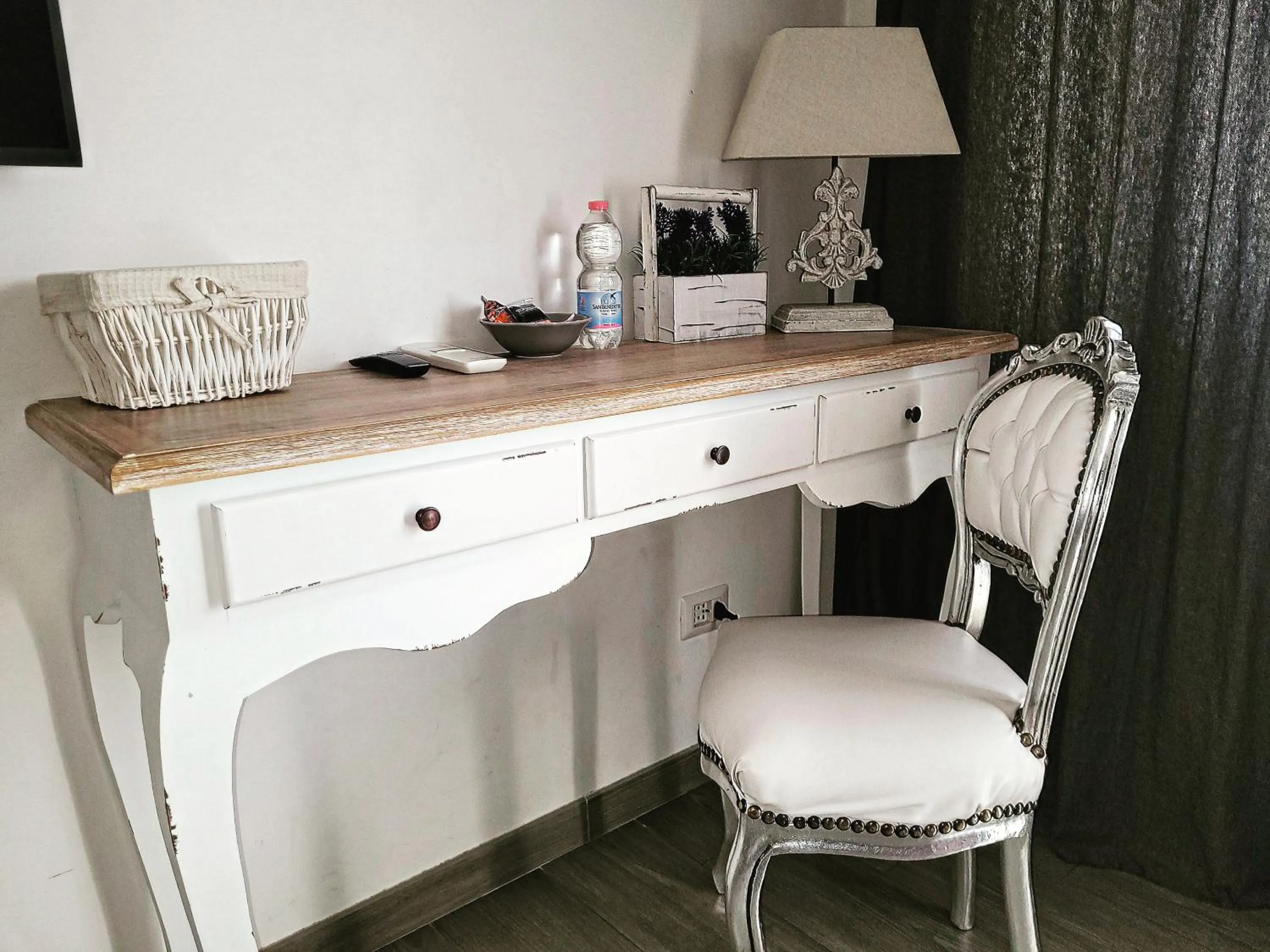 Decorative detail in RomAntic Dreams Guest House