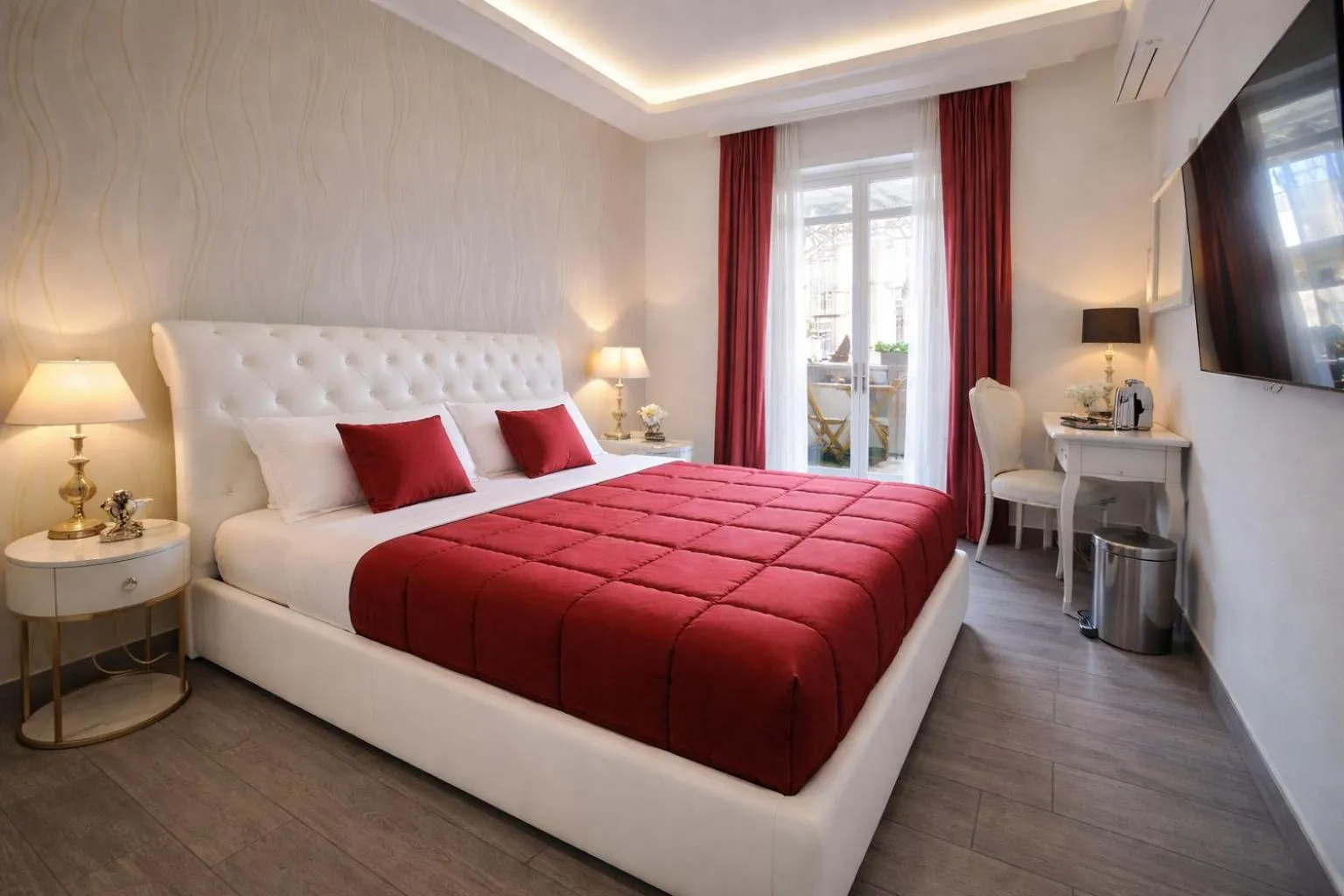 Bed in RomAntic Dreams Guest House