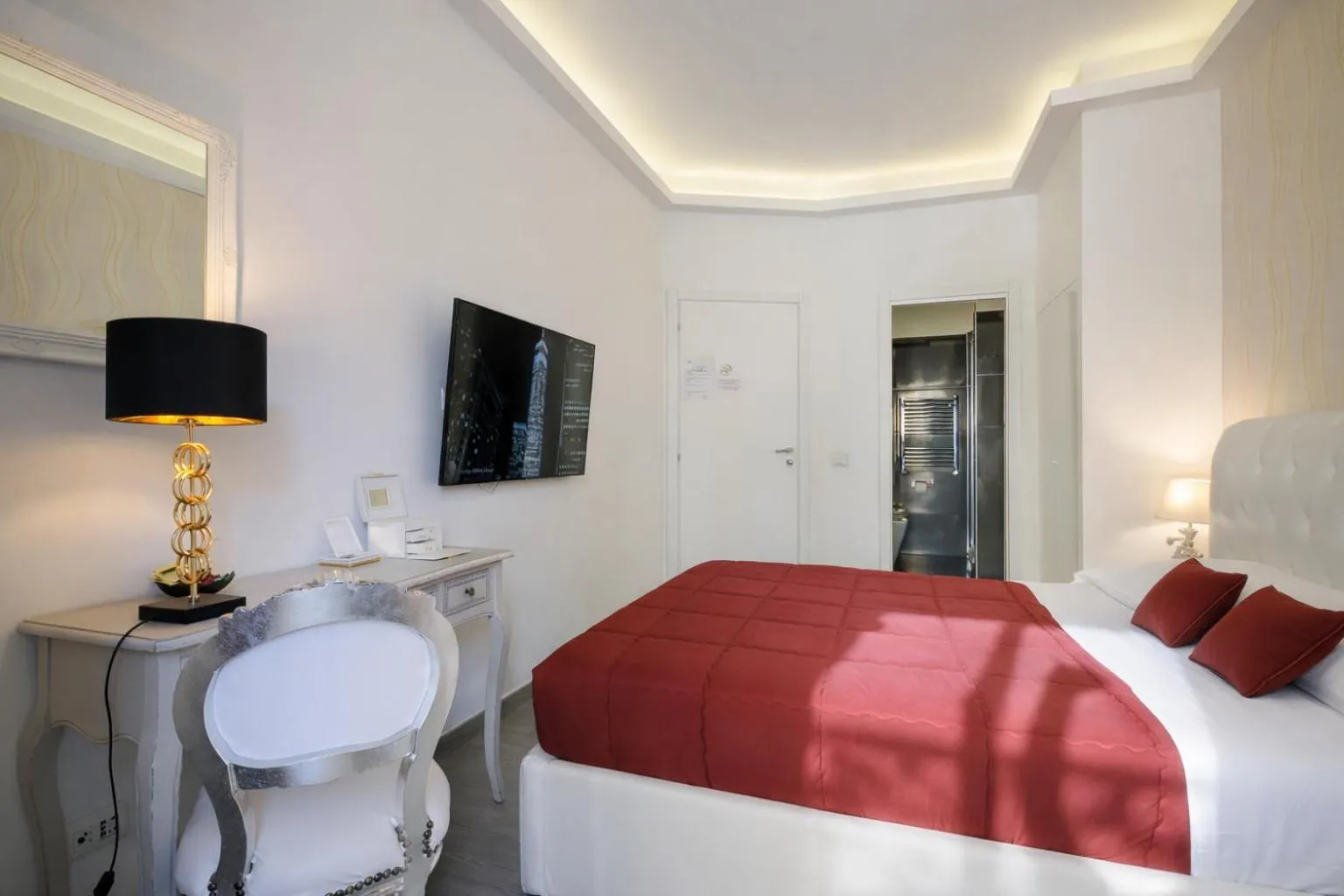 Bed in RomAntic Dreams Guest House