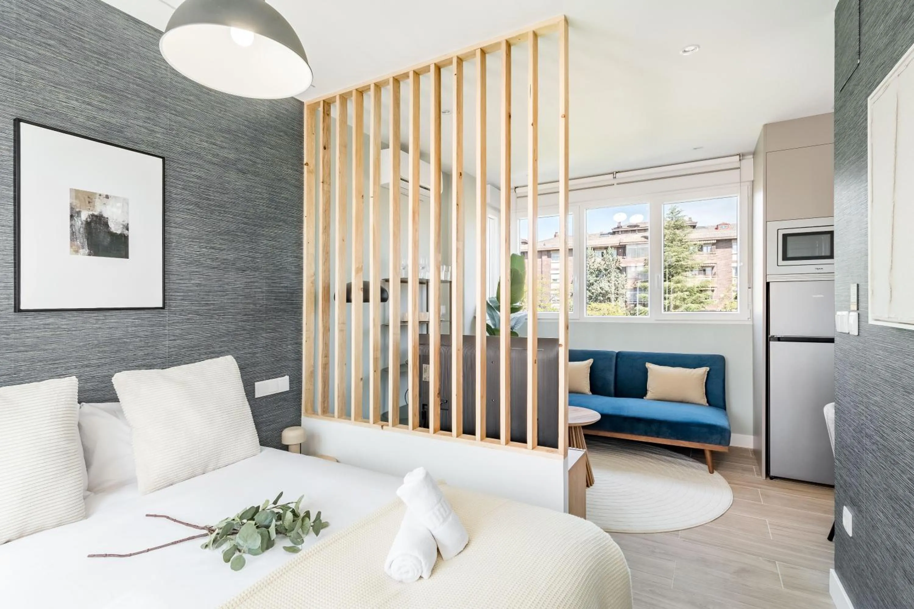 Arturo Soria Stays by Charming