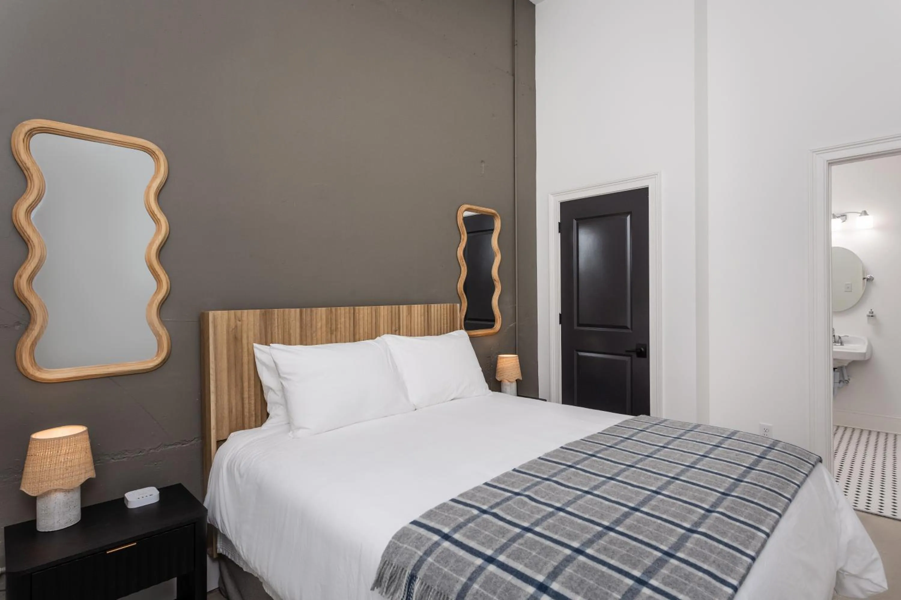 Bed in The Harriss