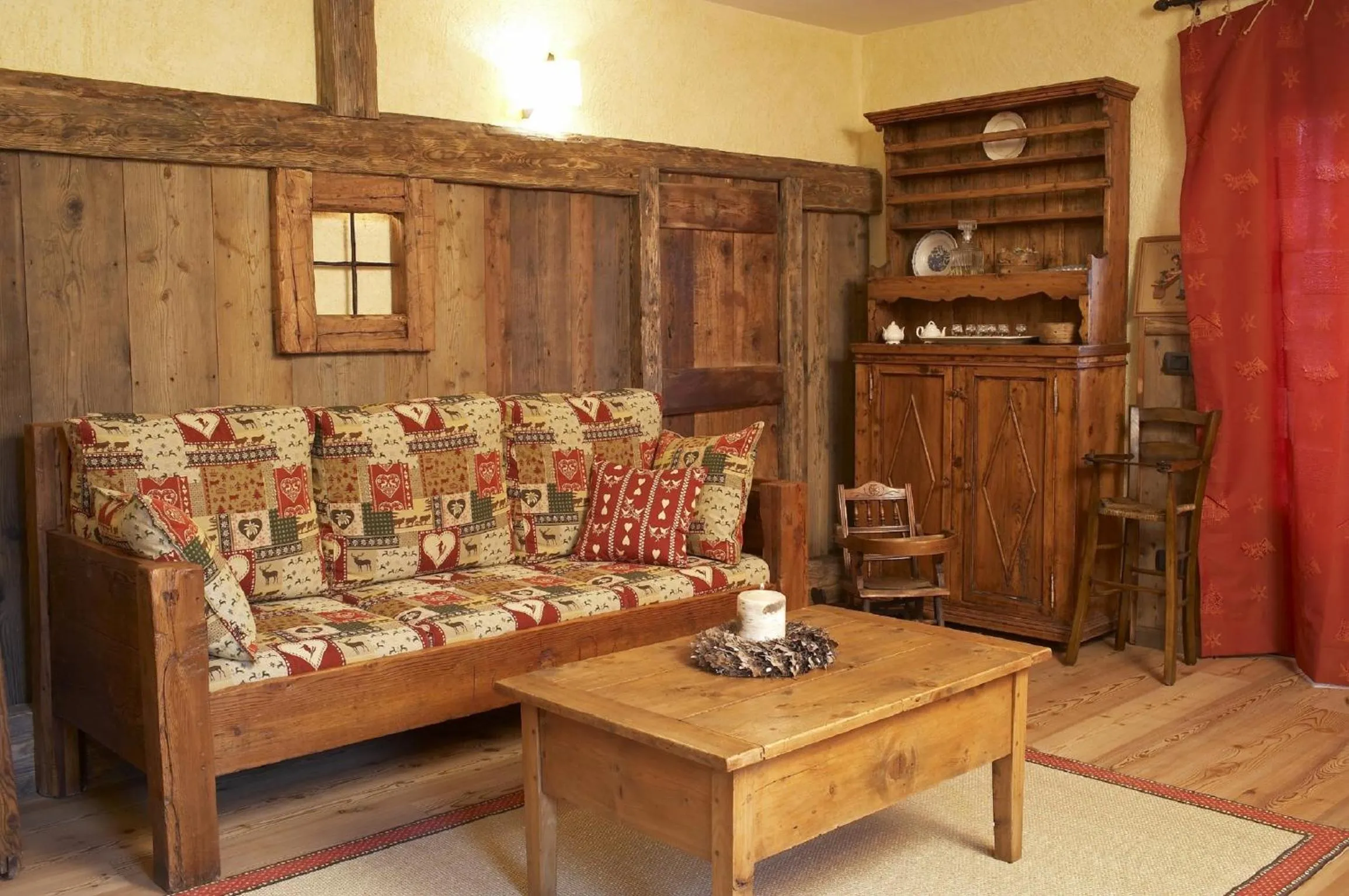 Communal lounge/ TV room in Residence Lo Peyo