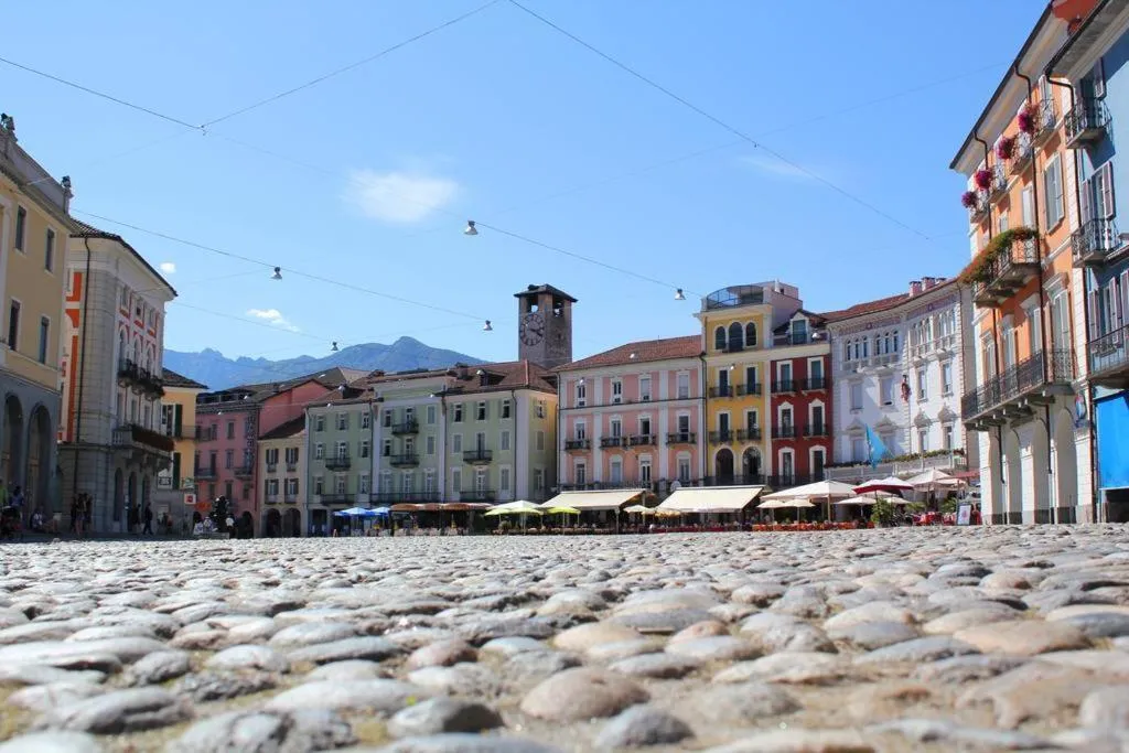 Bellavista by Fewotessin
