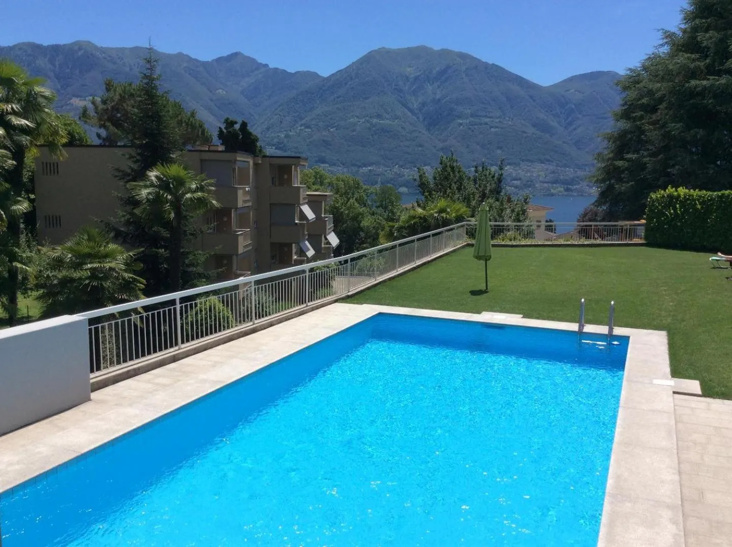 Bellavista by Fewotessin
