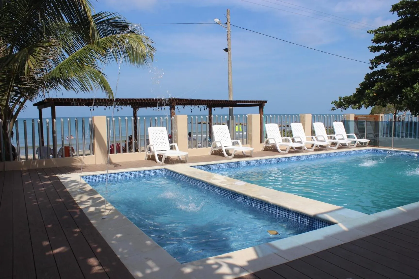 Swimming pool in Camino Palmero Coveñas