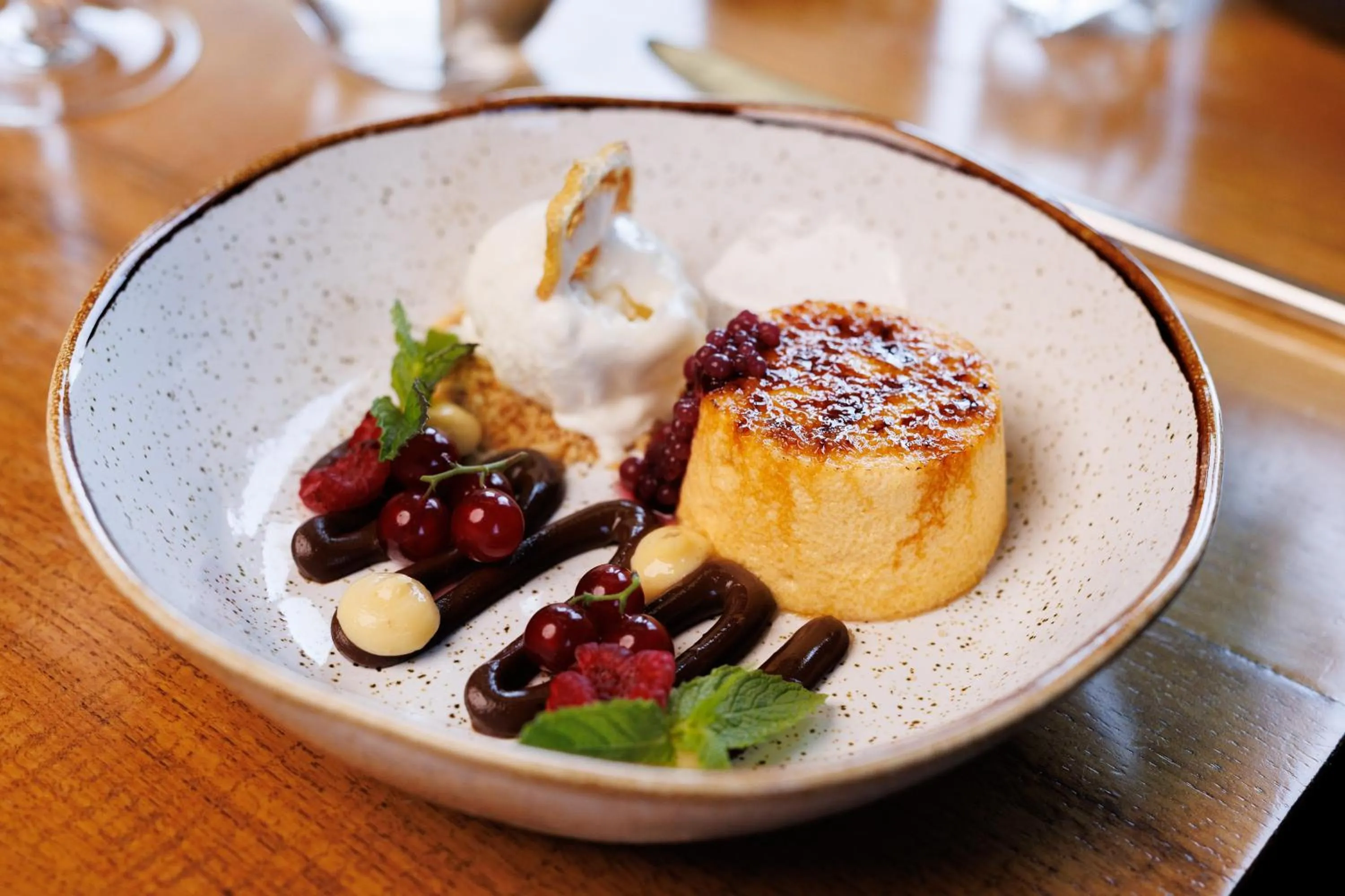 Restaurant/places to eat in Aqua Village, Health Resort