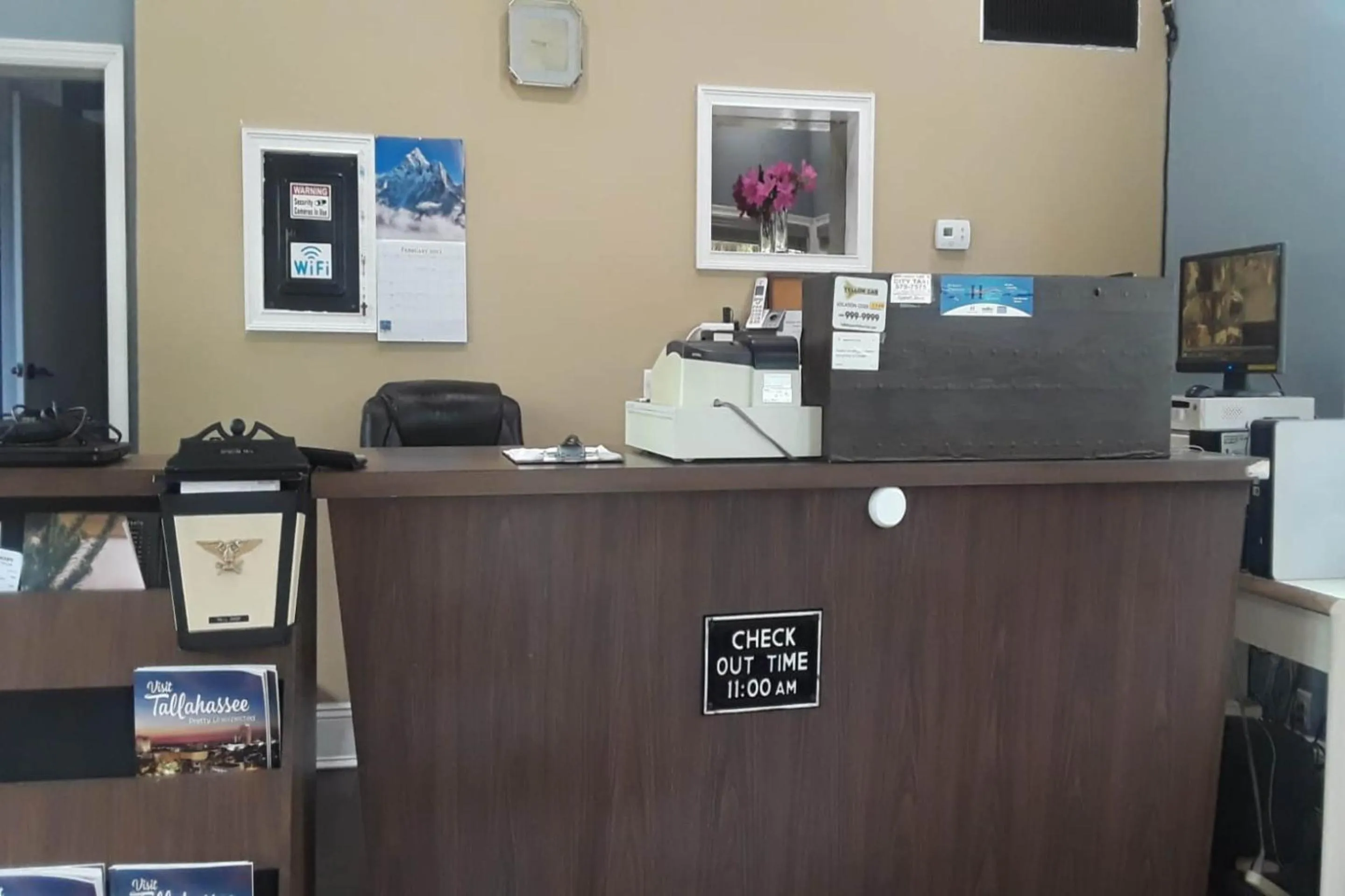 Lobby or reception in OYO Hotel Tallahassee Downtown