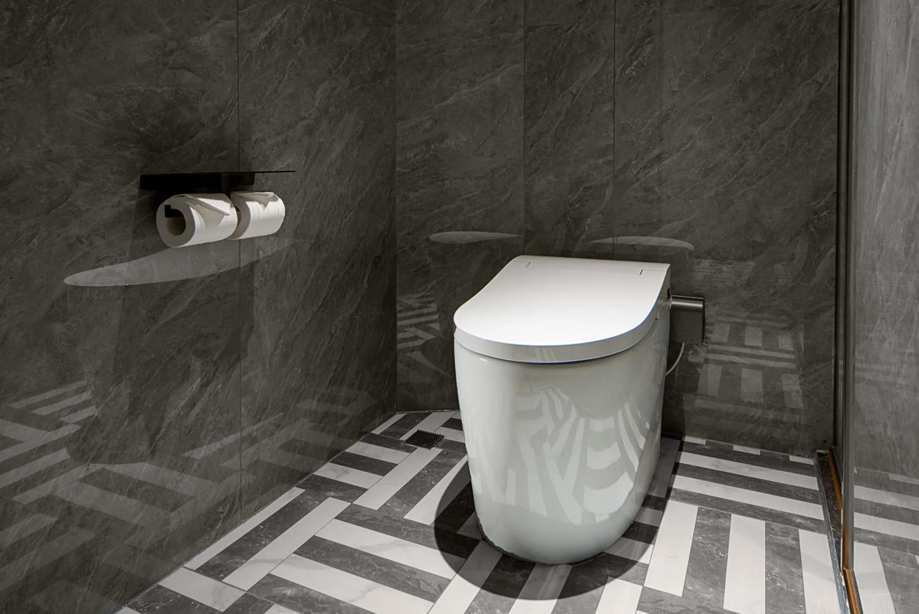 Toilet in Echeng Hotel Chengdu Chunxi Road Taikoo Li