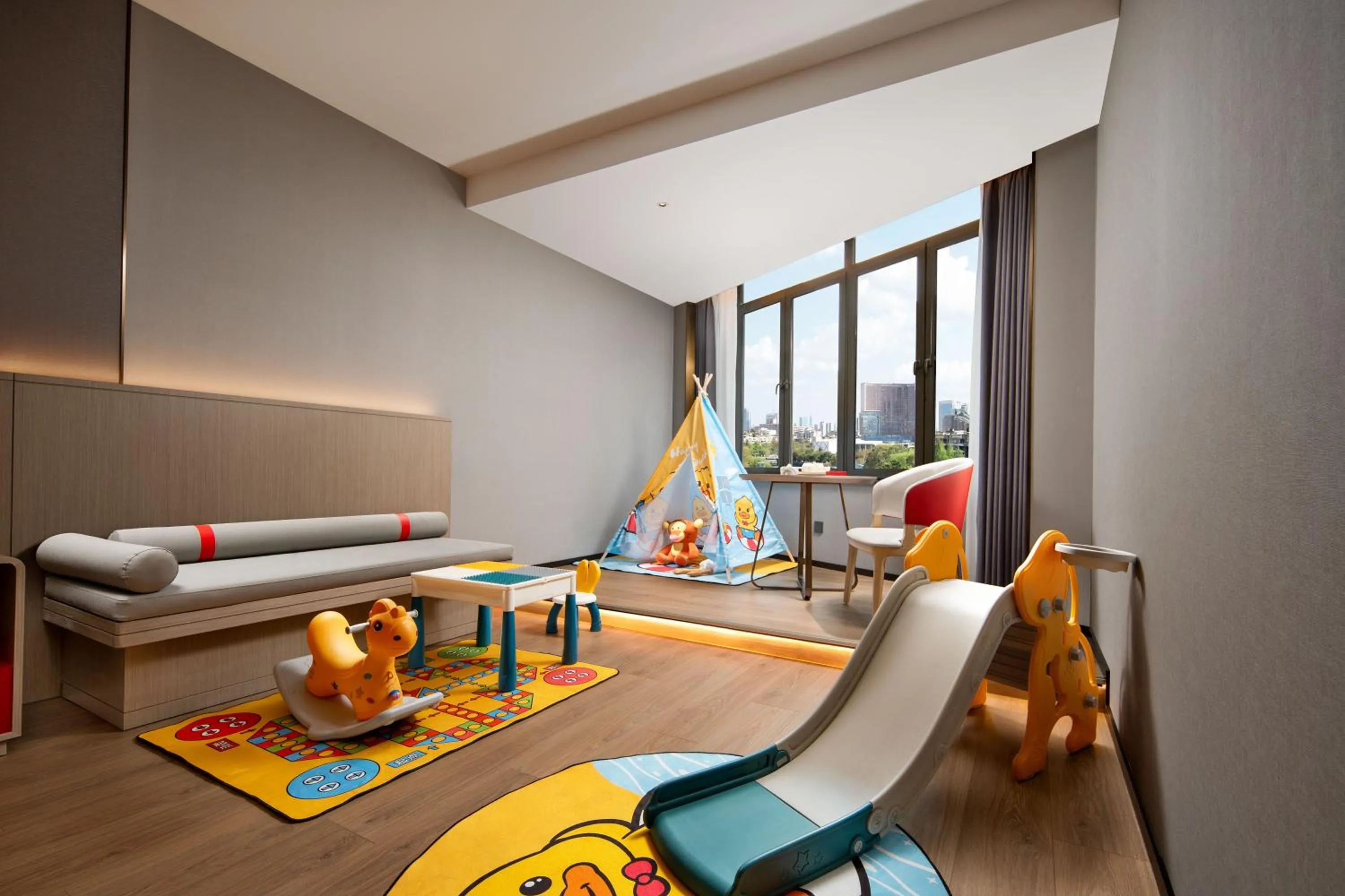 Seating area in Echeng Hotel Chengdu Chunxi Road Taikoo Li