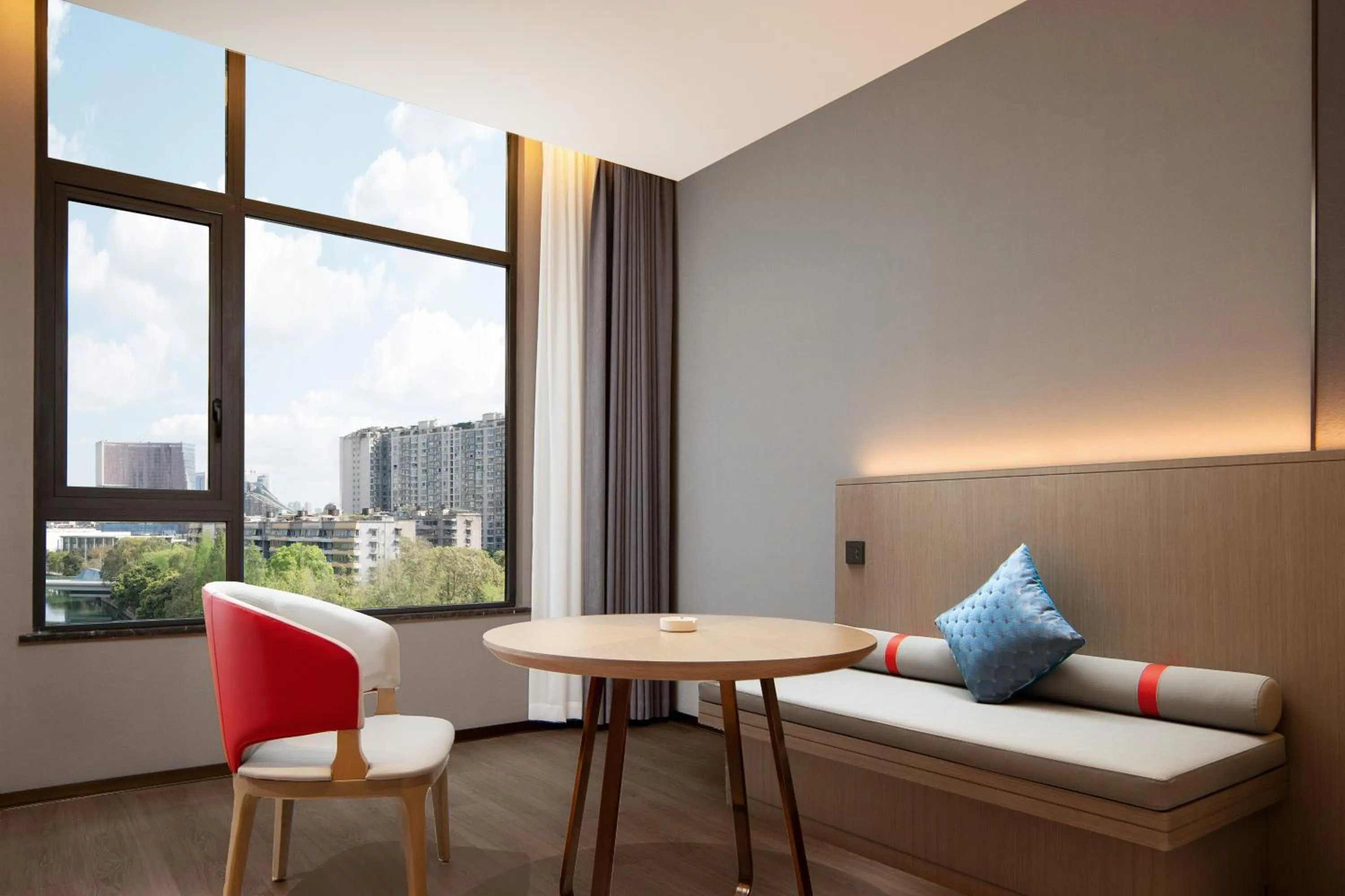 Seating area in Echeng Hotel Chengdu Chunxi Road Taikoo Li