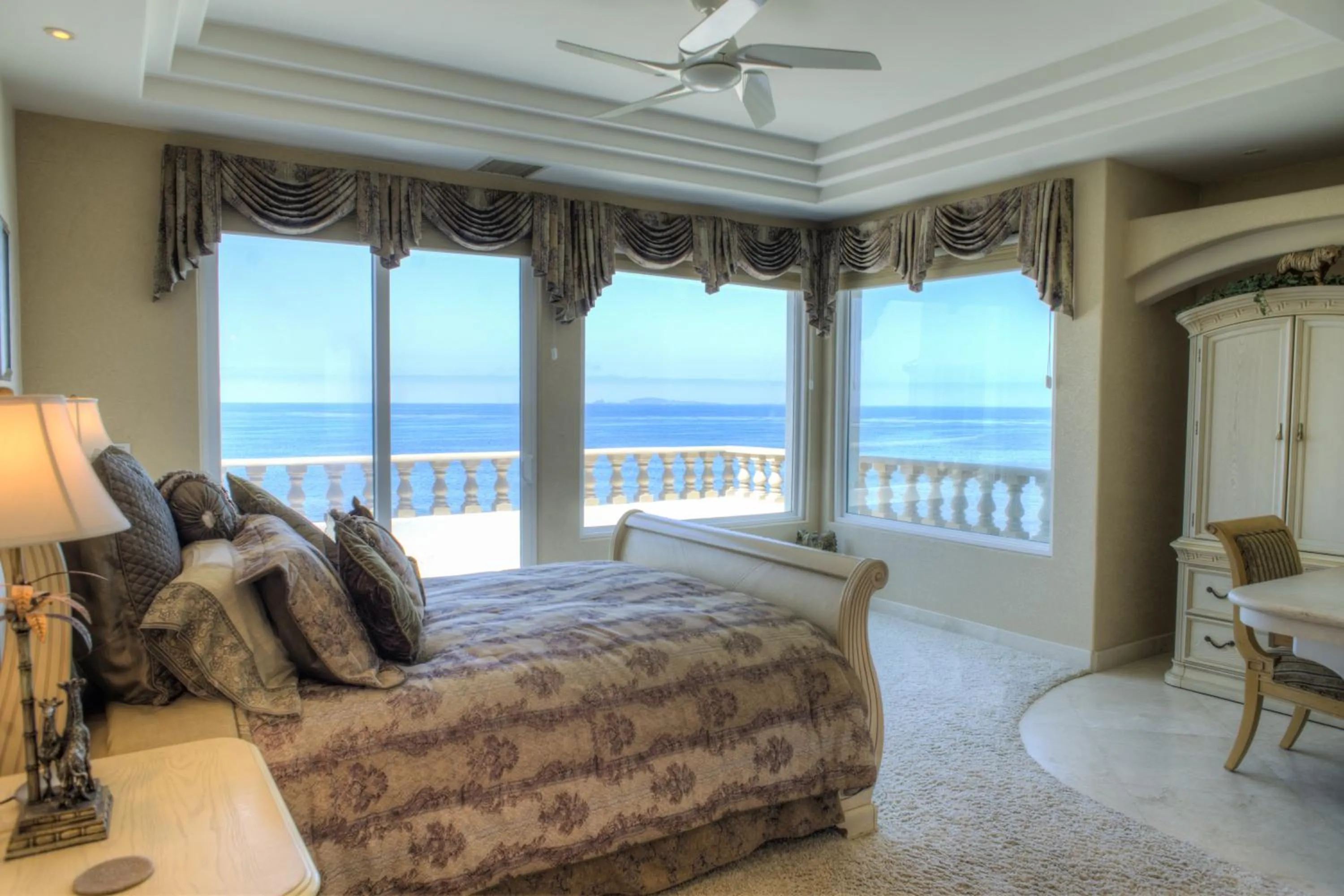 Junior Suite in La Mansión Residency Suites Ensenada