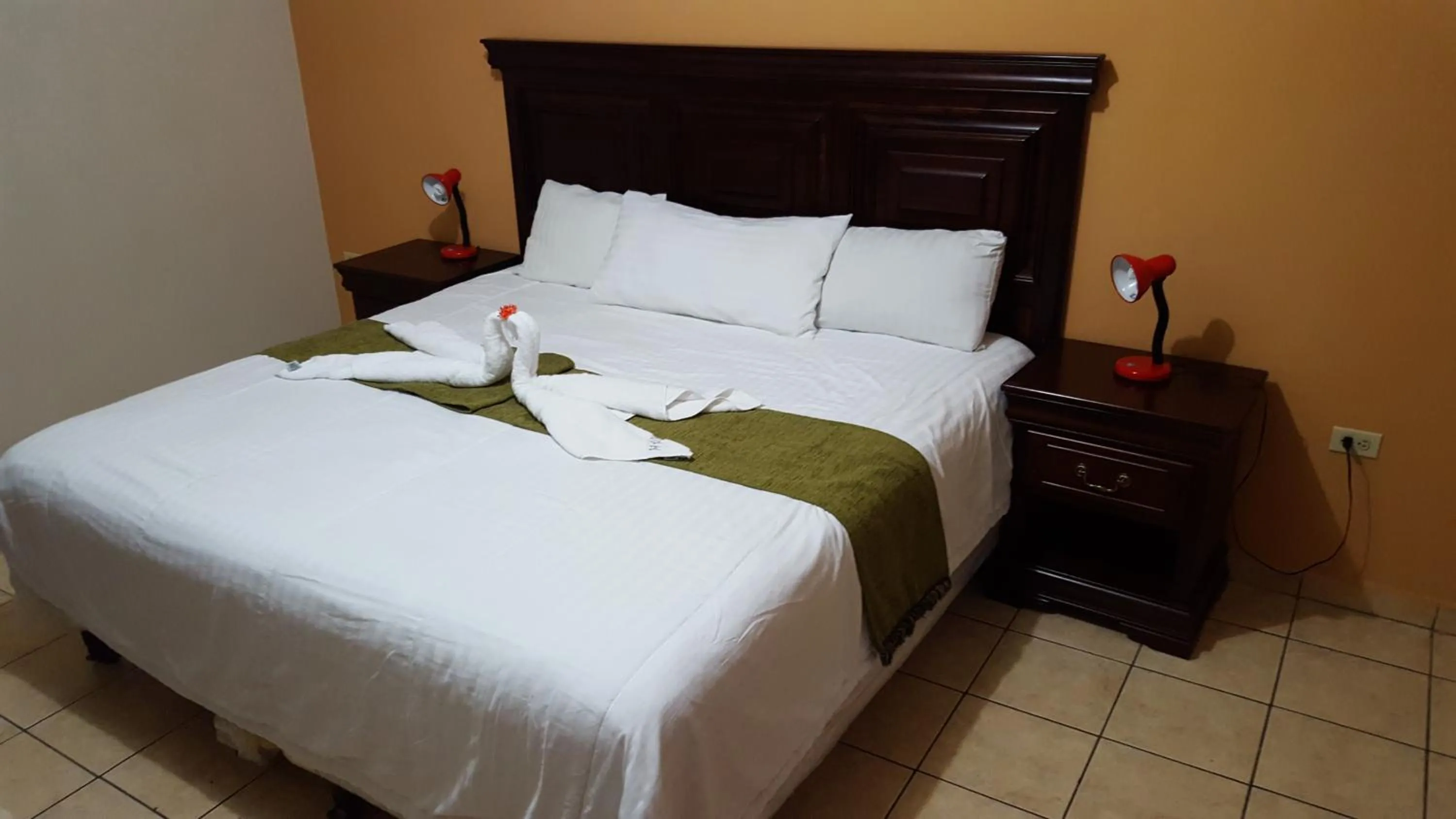 Bed in Apart Hotel Pico Bonito