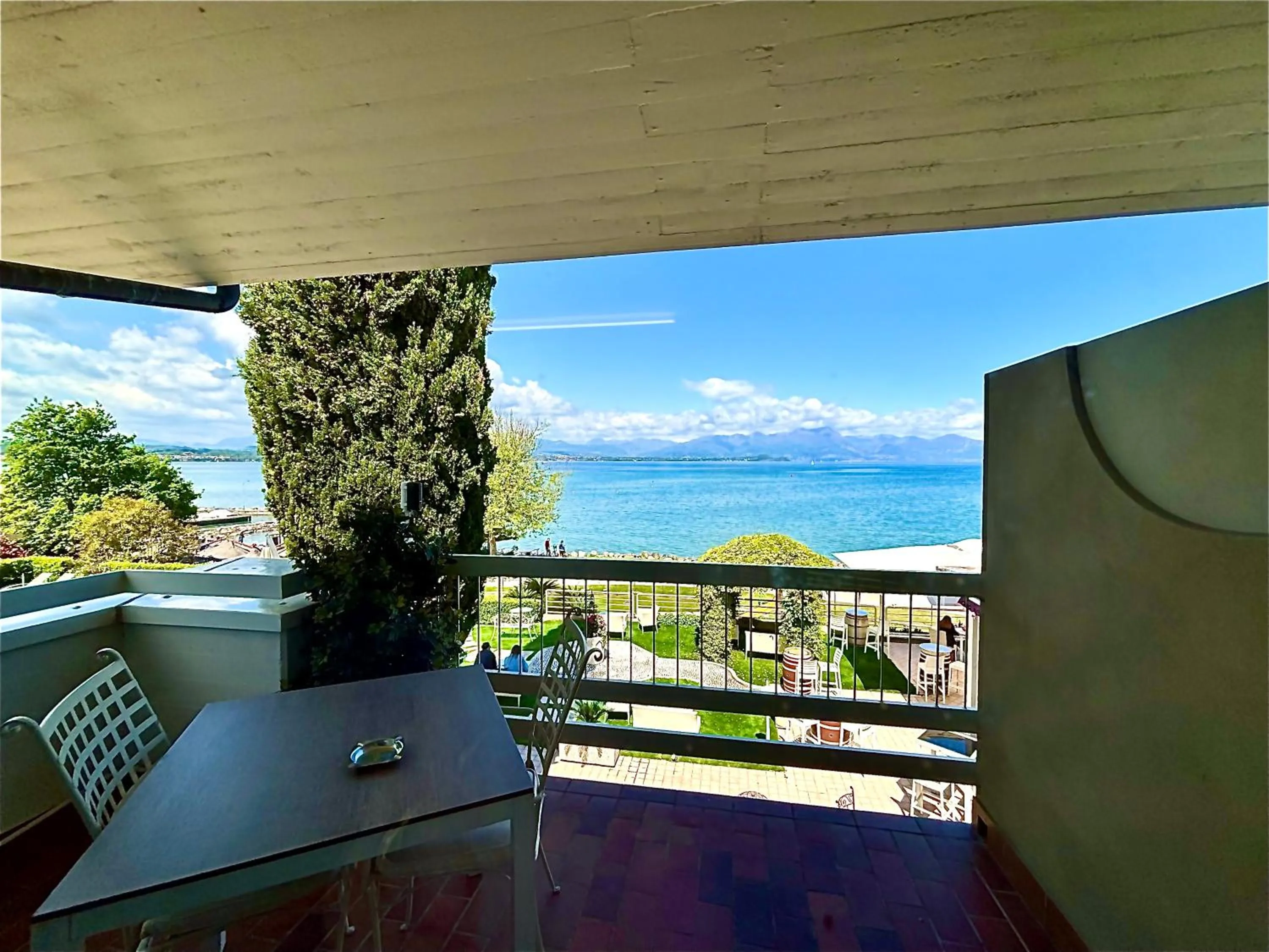 Garden in Hotel Aquila D'Oro Desenzano