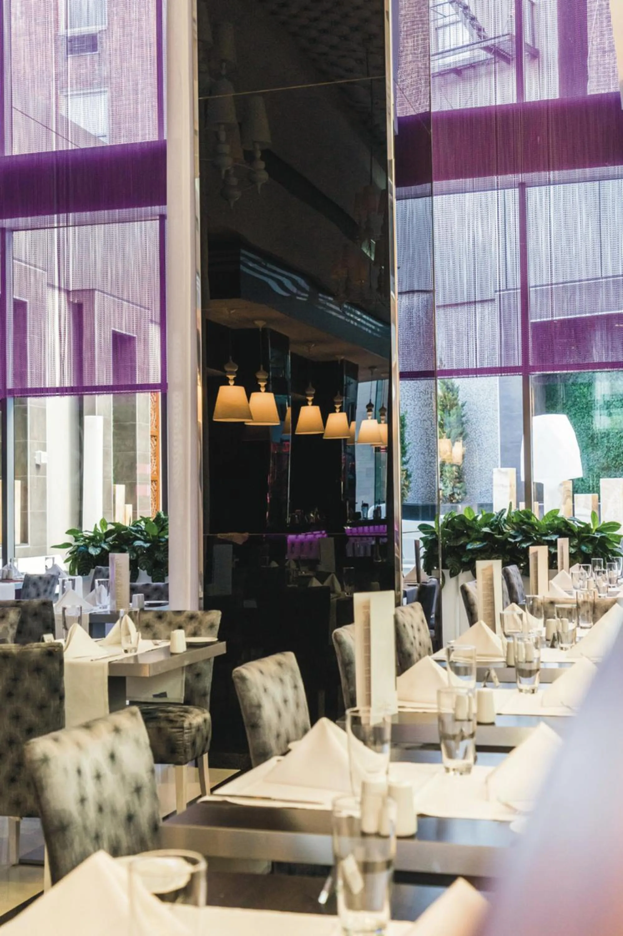 Restaurant/places to eat in Riu Plaza New York Times Square