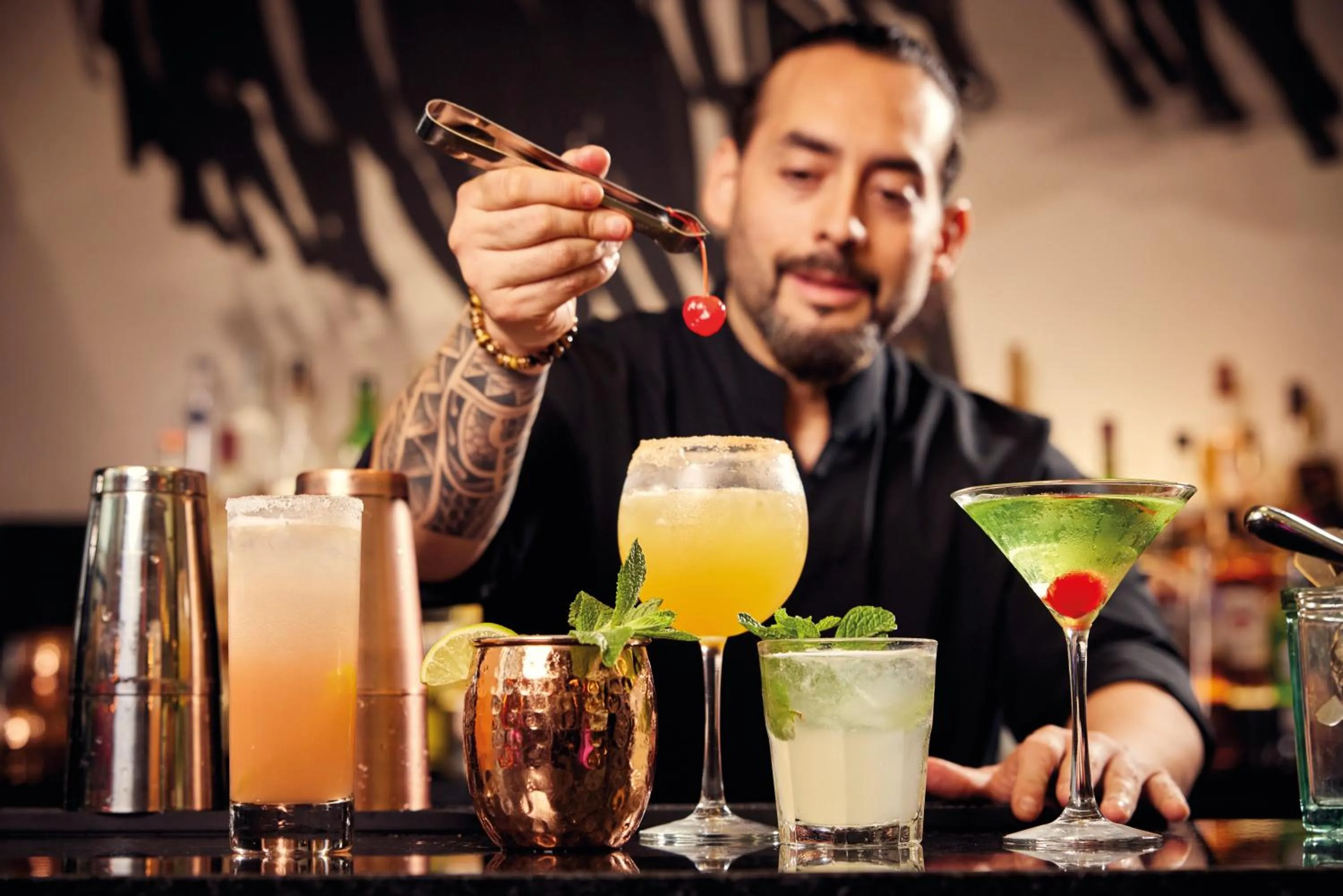 Lounge or bar in Riu Plaza New York Times Square