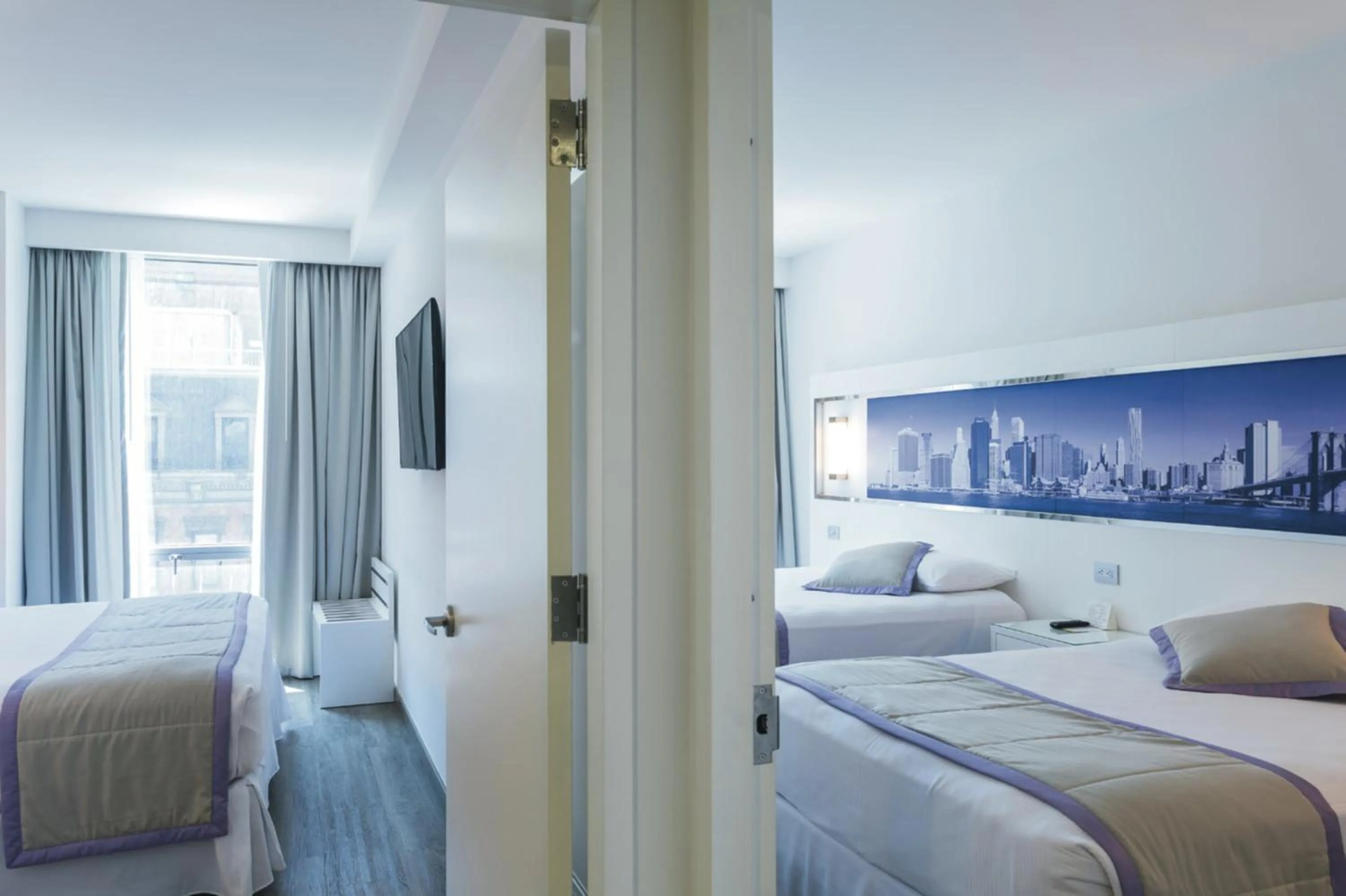 Bedroom, Bed in Riu Plaza New York Times Square