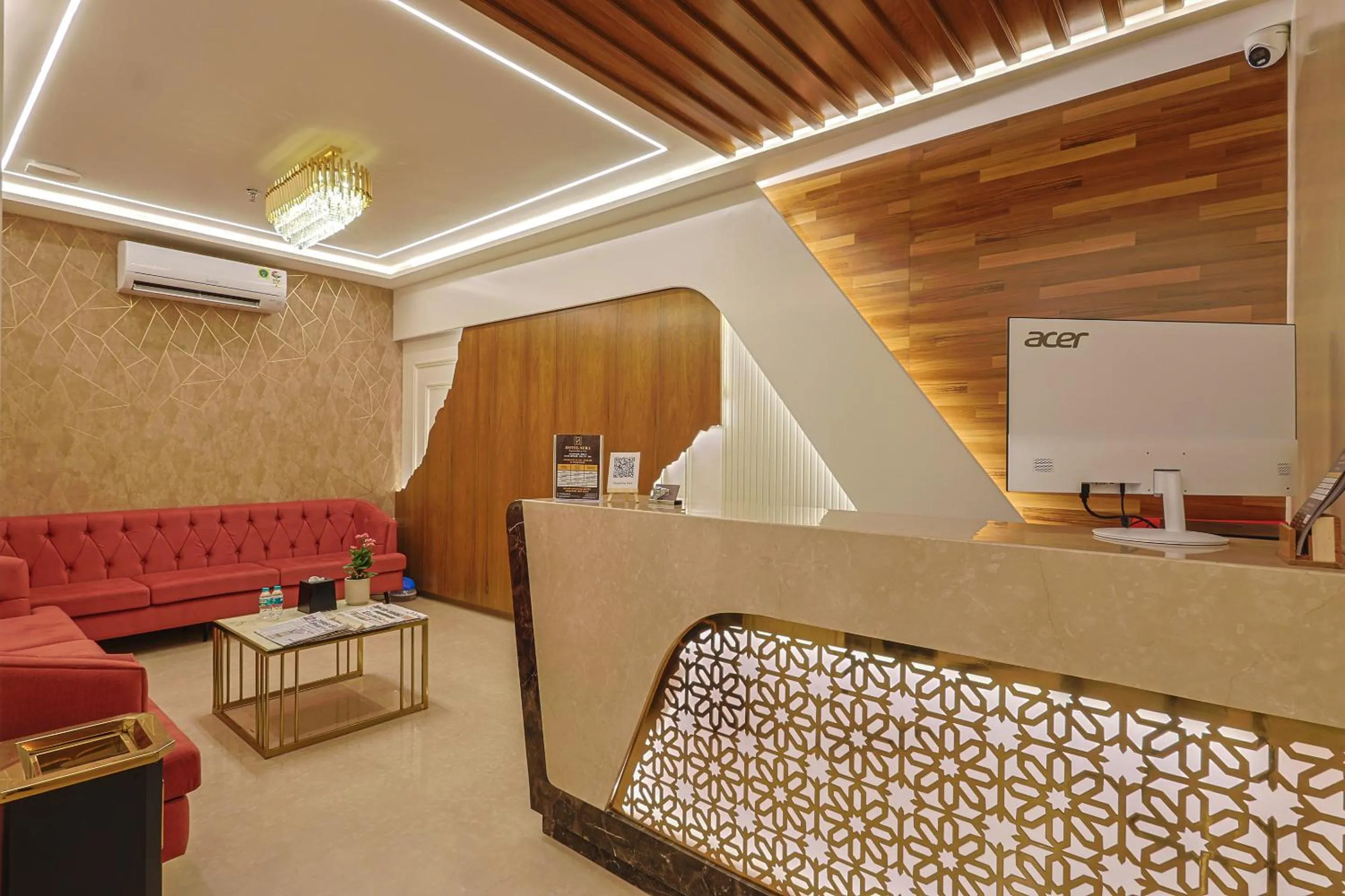 Lobby or reception in HOTEL SERA, Vadodara