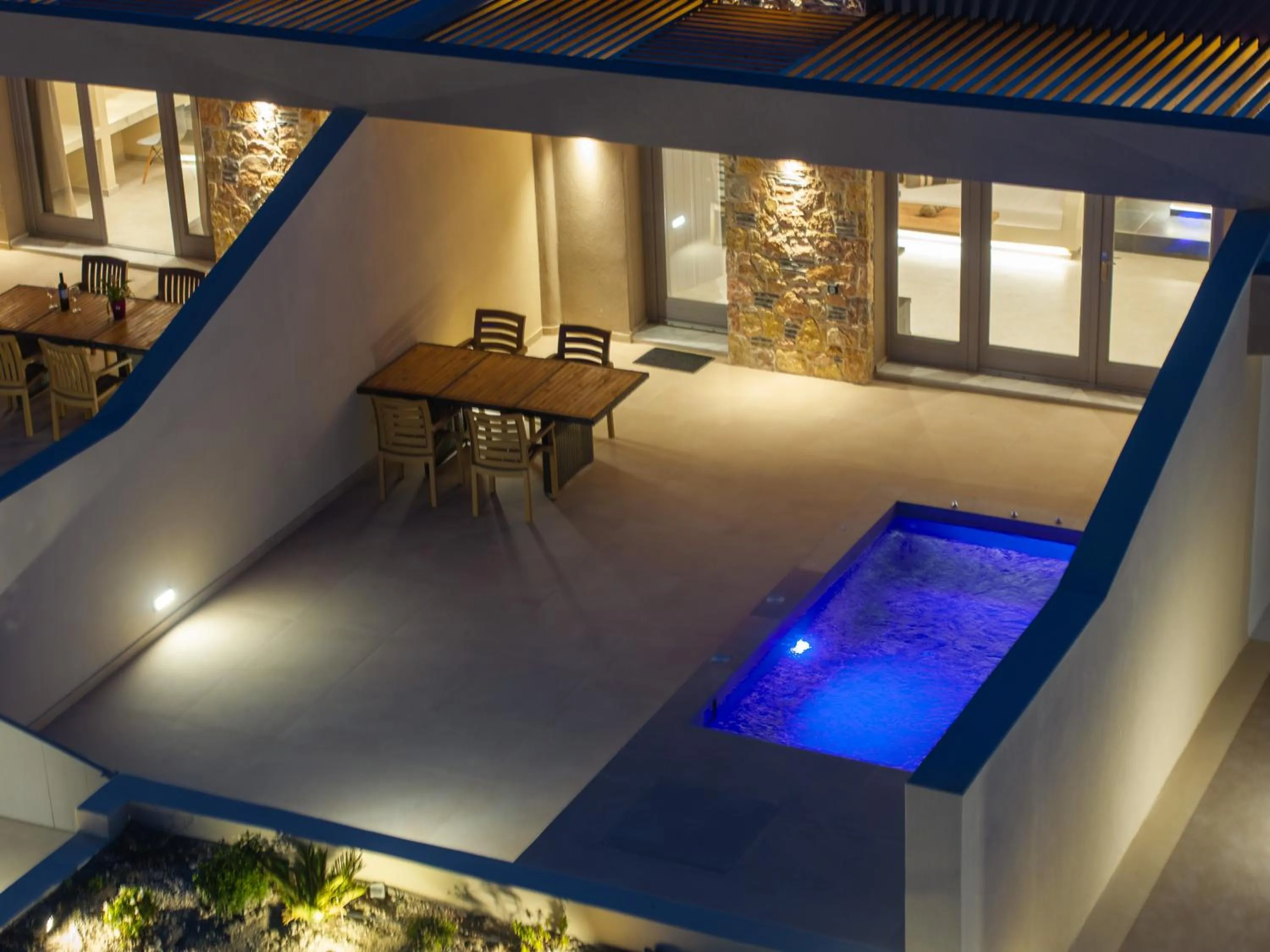 Swimming pool in Illusion Suites