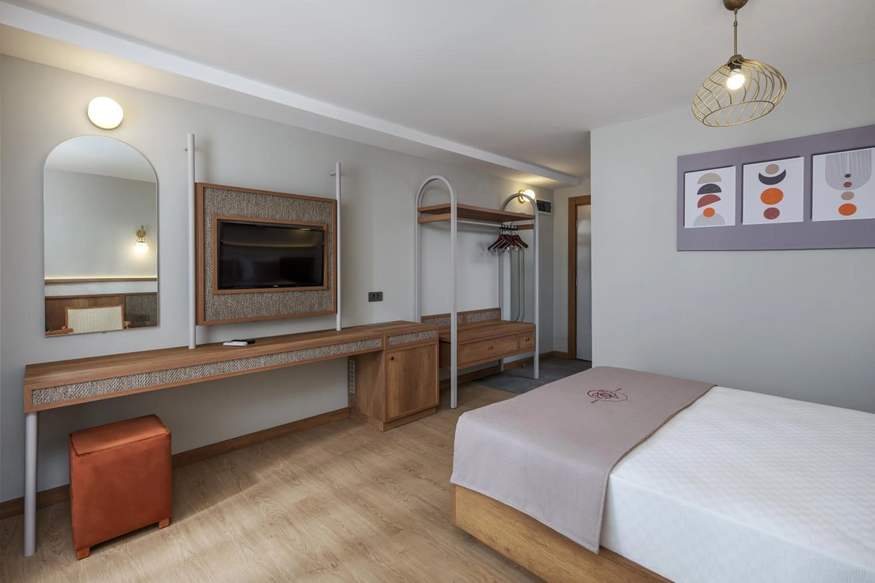 Photo of the whole room, Bed in Monk Resort Hotel Beldibi