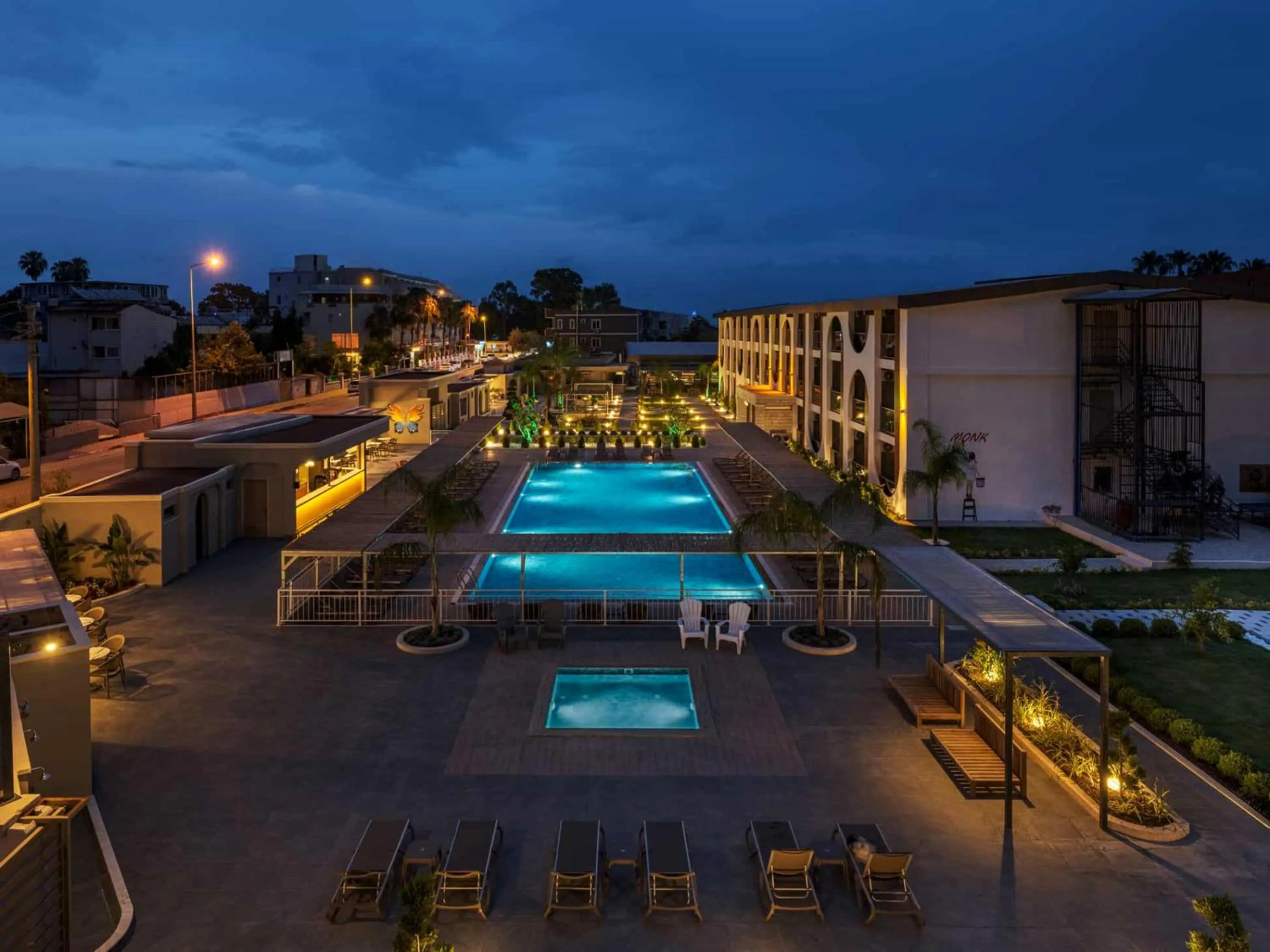 Swimming pool in Monk Resort Hotel Beldibi