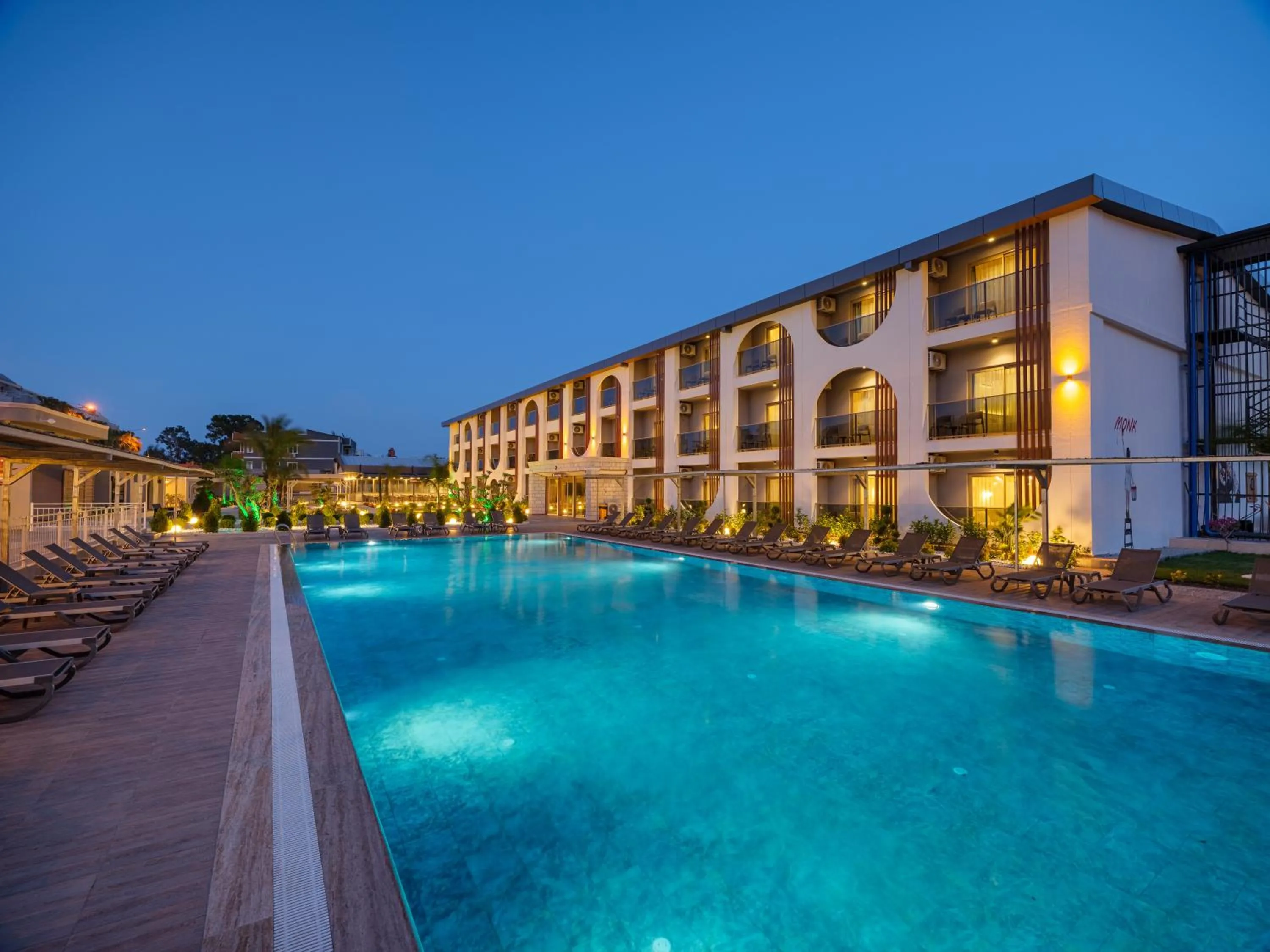 Swimming pool in Monk Resort Hotel Beldibi