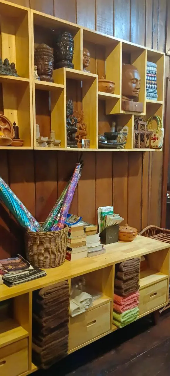 Decorative detail in Maison Model d'Angkor