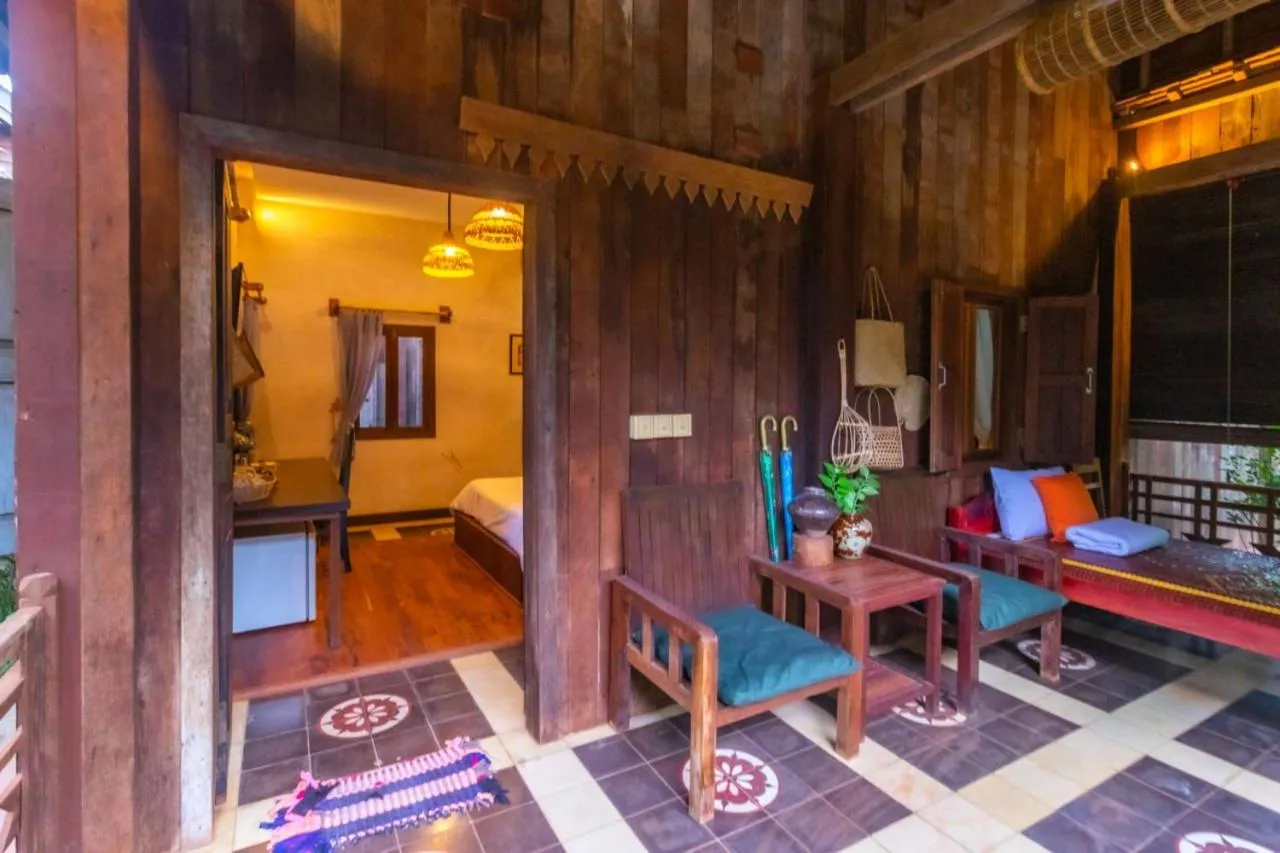 Property building in Maison Model d'Angkor