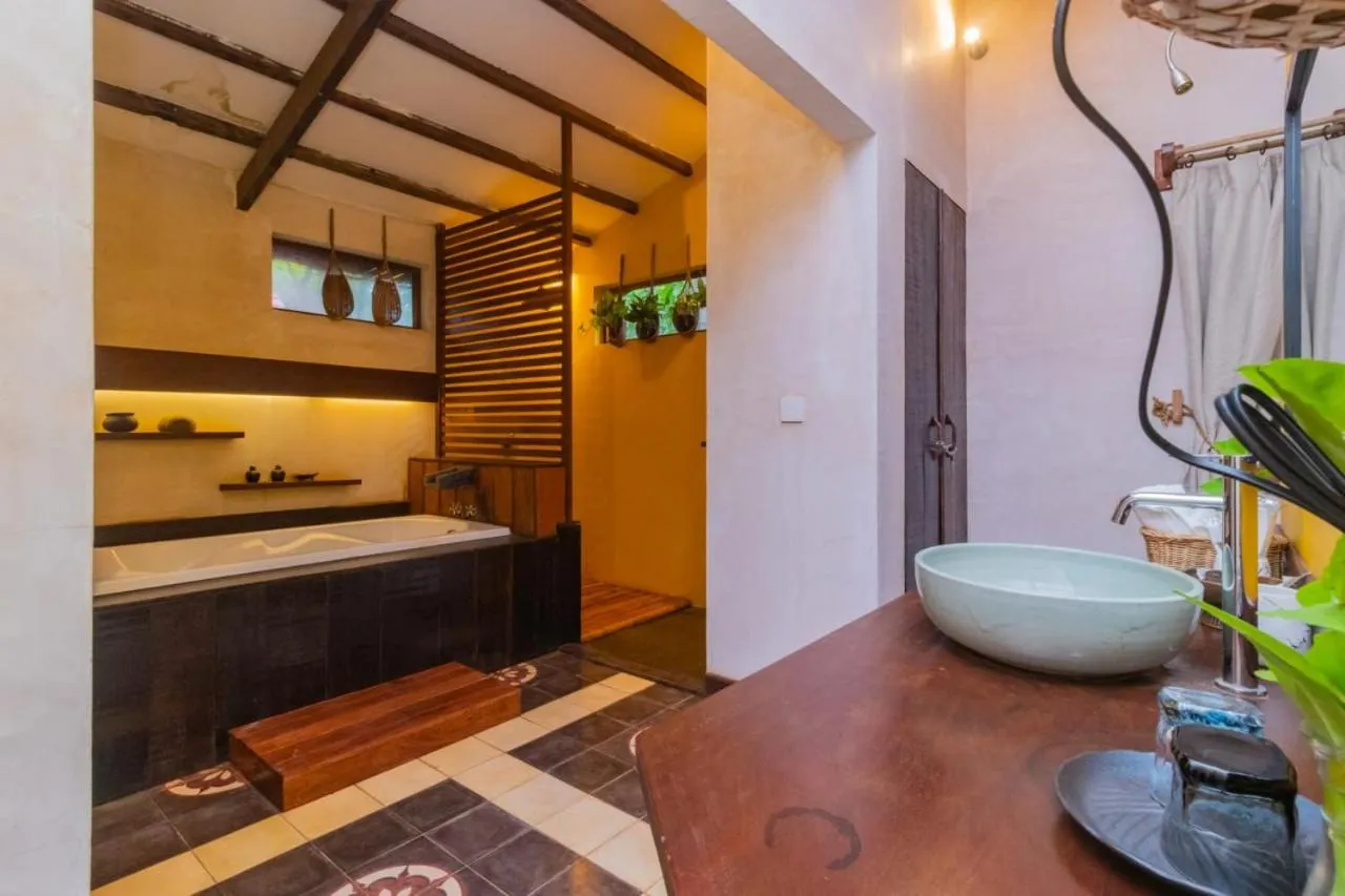 Bathroom in Maison Model d'Angkor