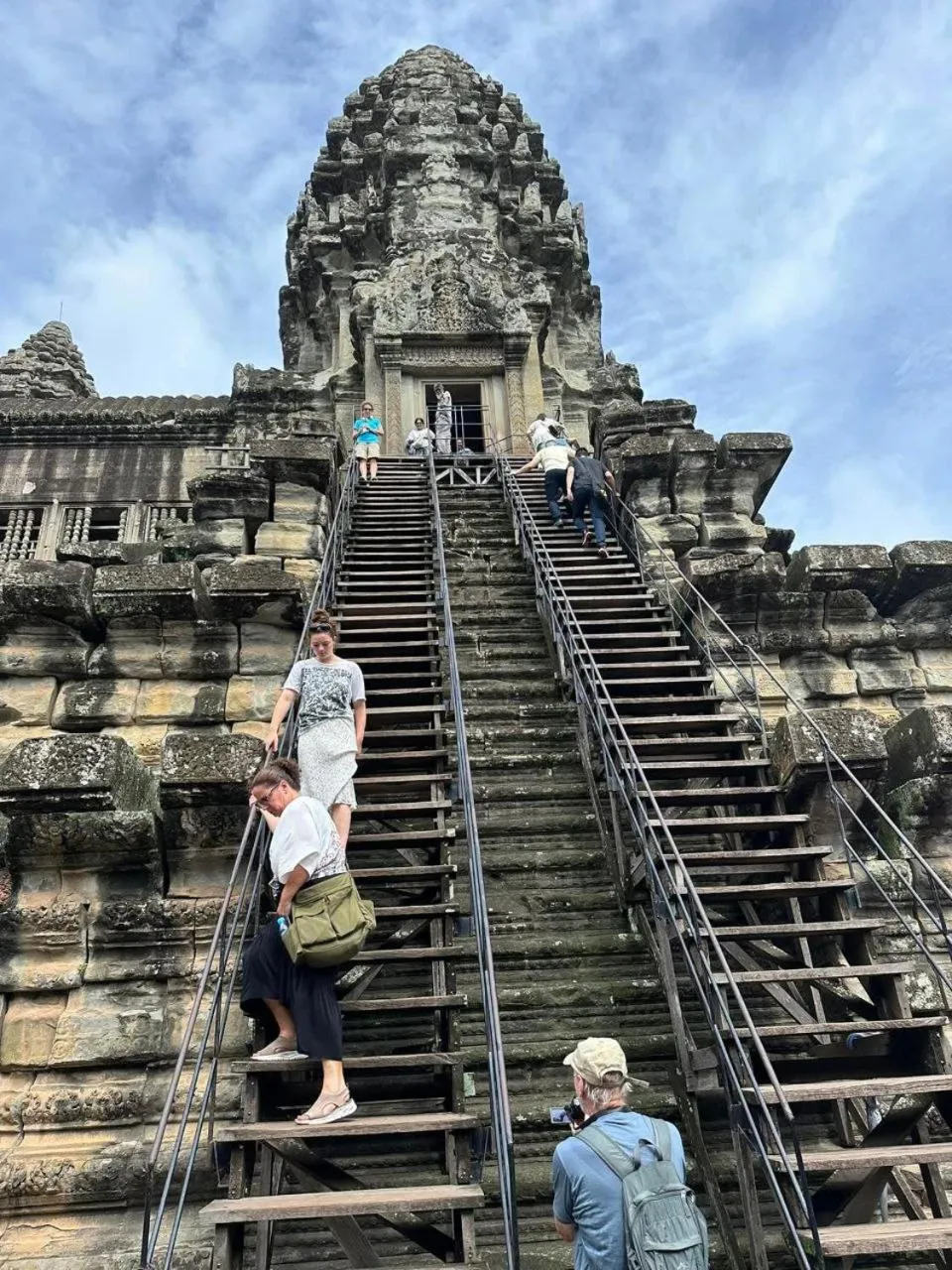 VIP in Maison Model d'Angkor