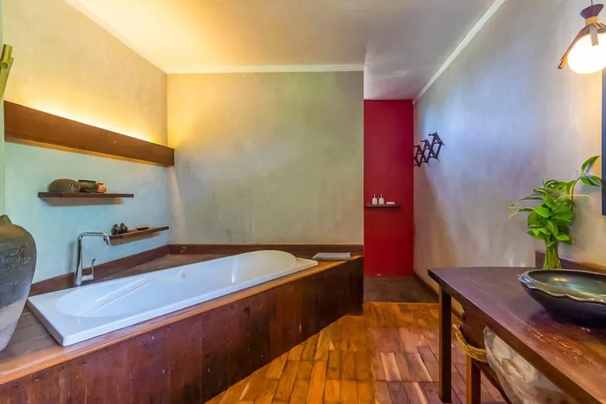 Bathroom in Maison Model d'Angkor
