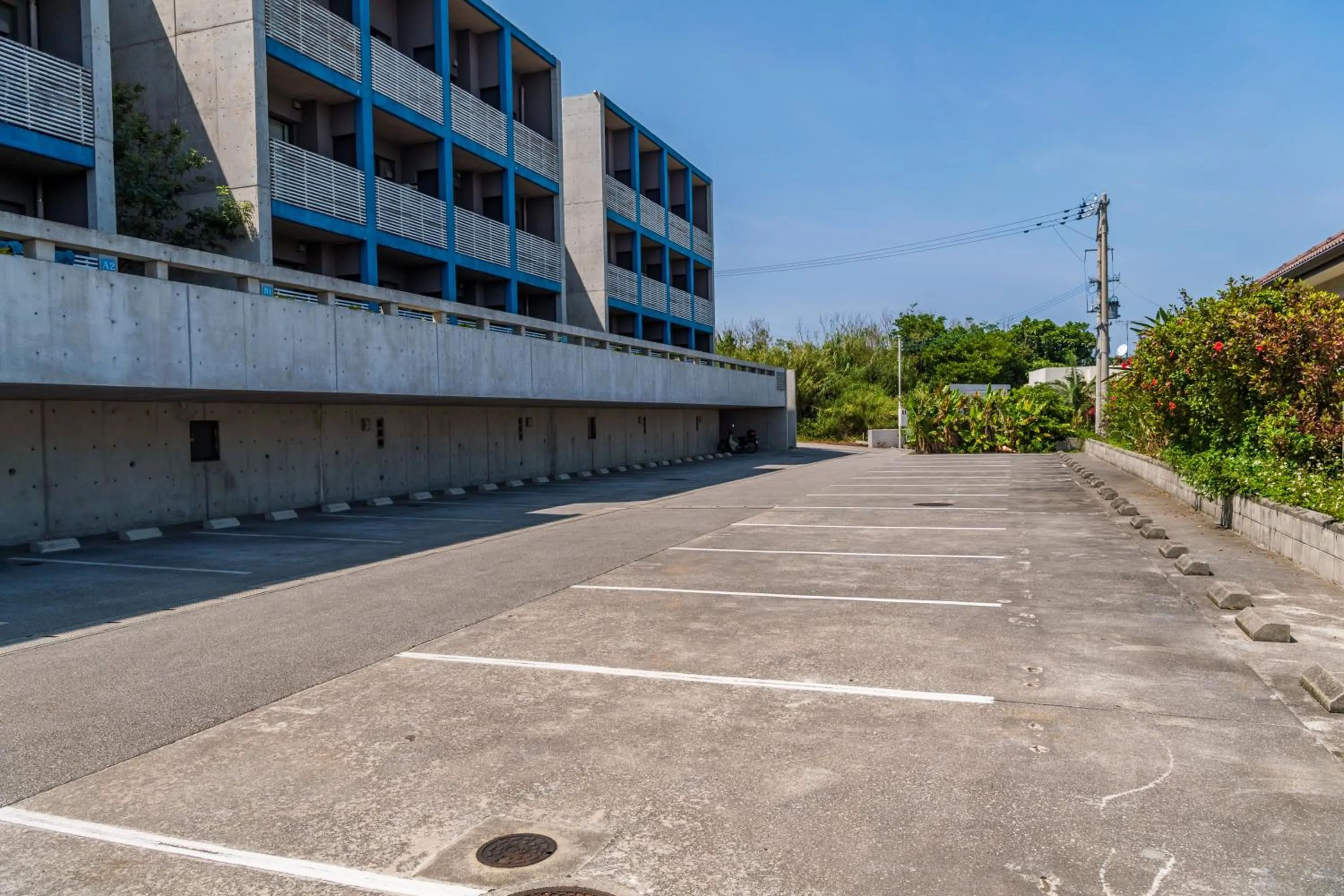 Parking in E-horizon Resort Condominium Sesoko