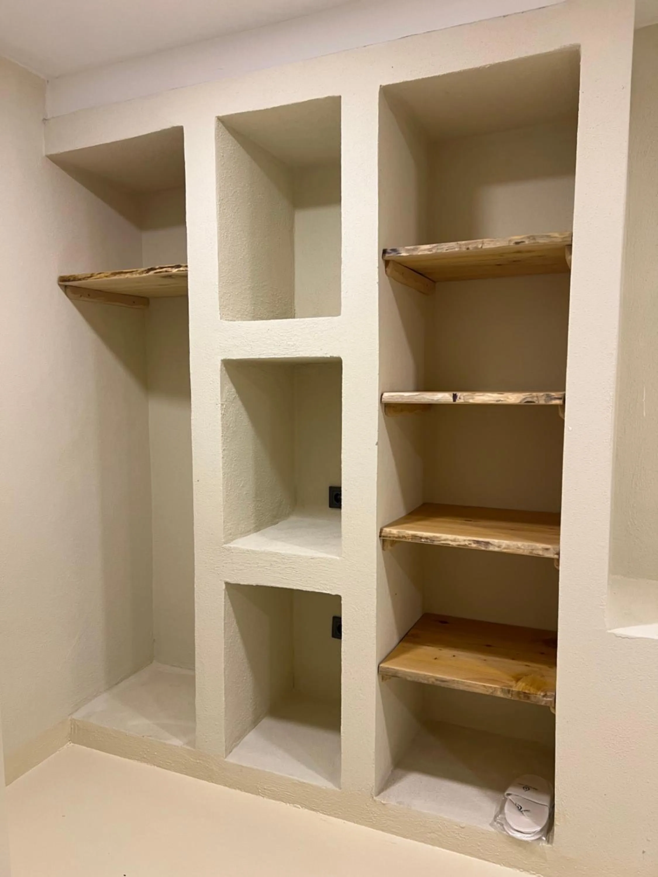 wardrobe in Doc's Hotel Kemer