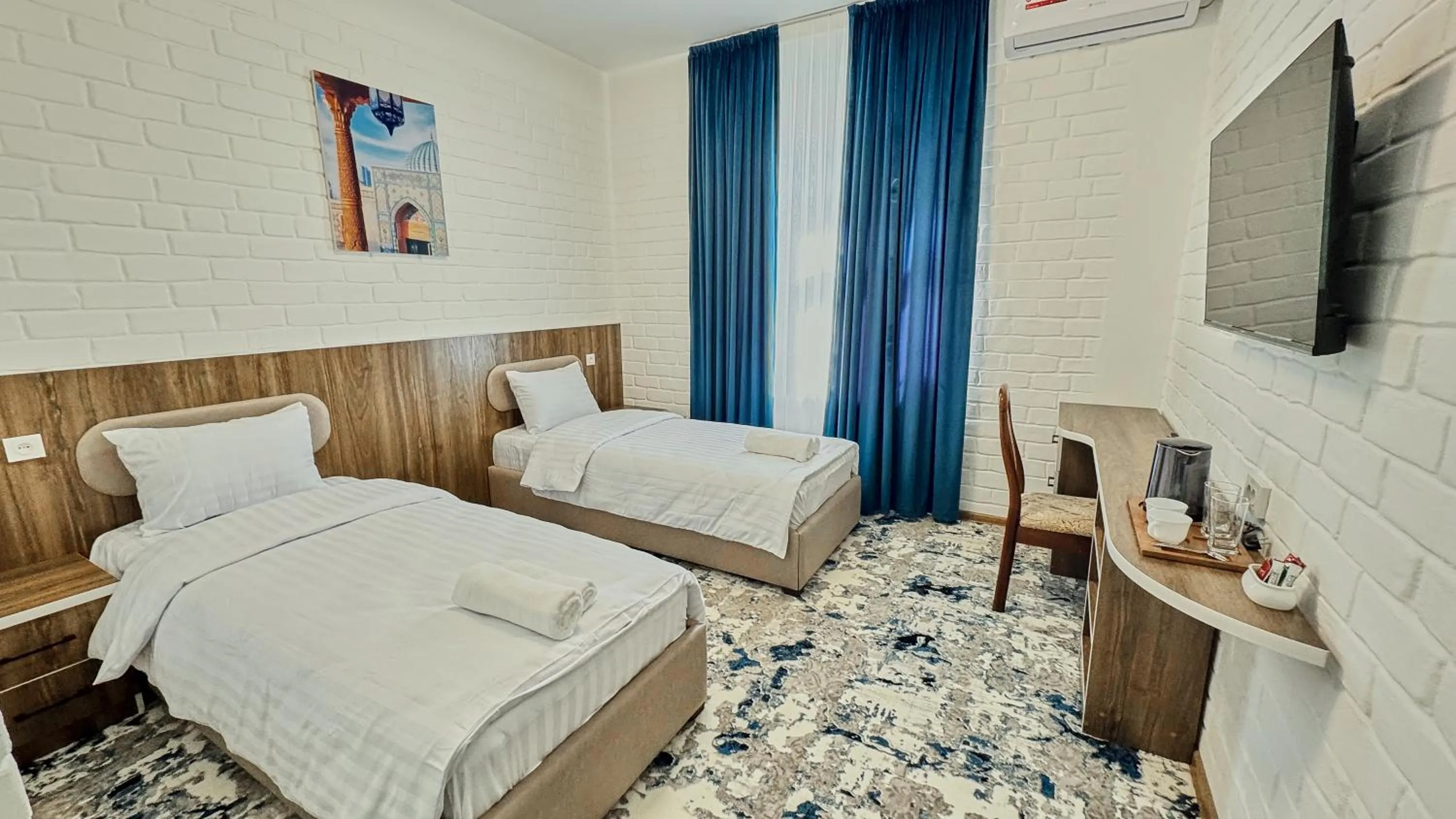 Photo of the whole room, Bed in Siab Boutique Hotel