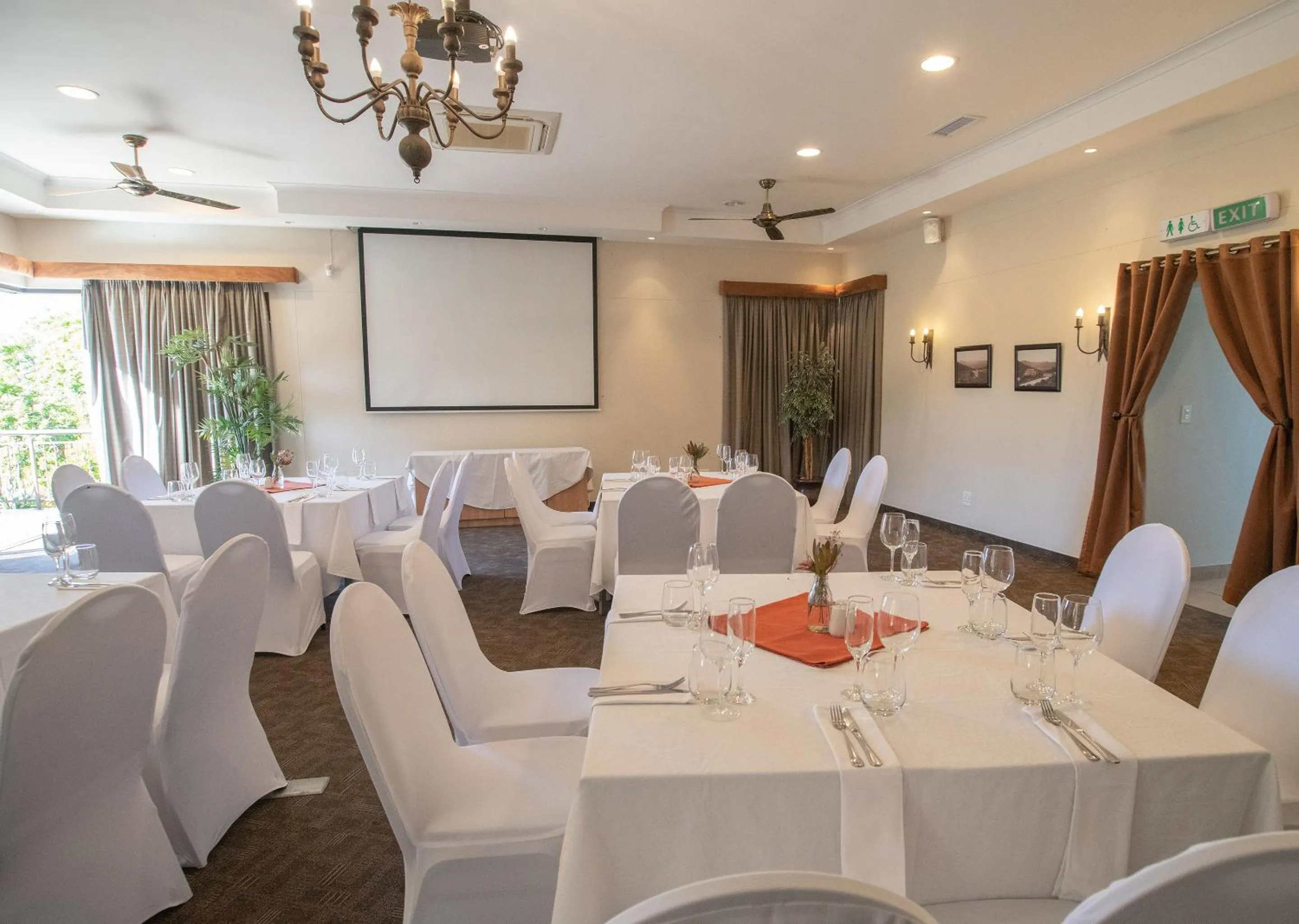 Banquet/Function facilities in Piekenierskloof Mountain Resort by Dream Resorts