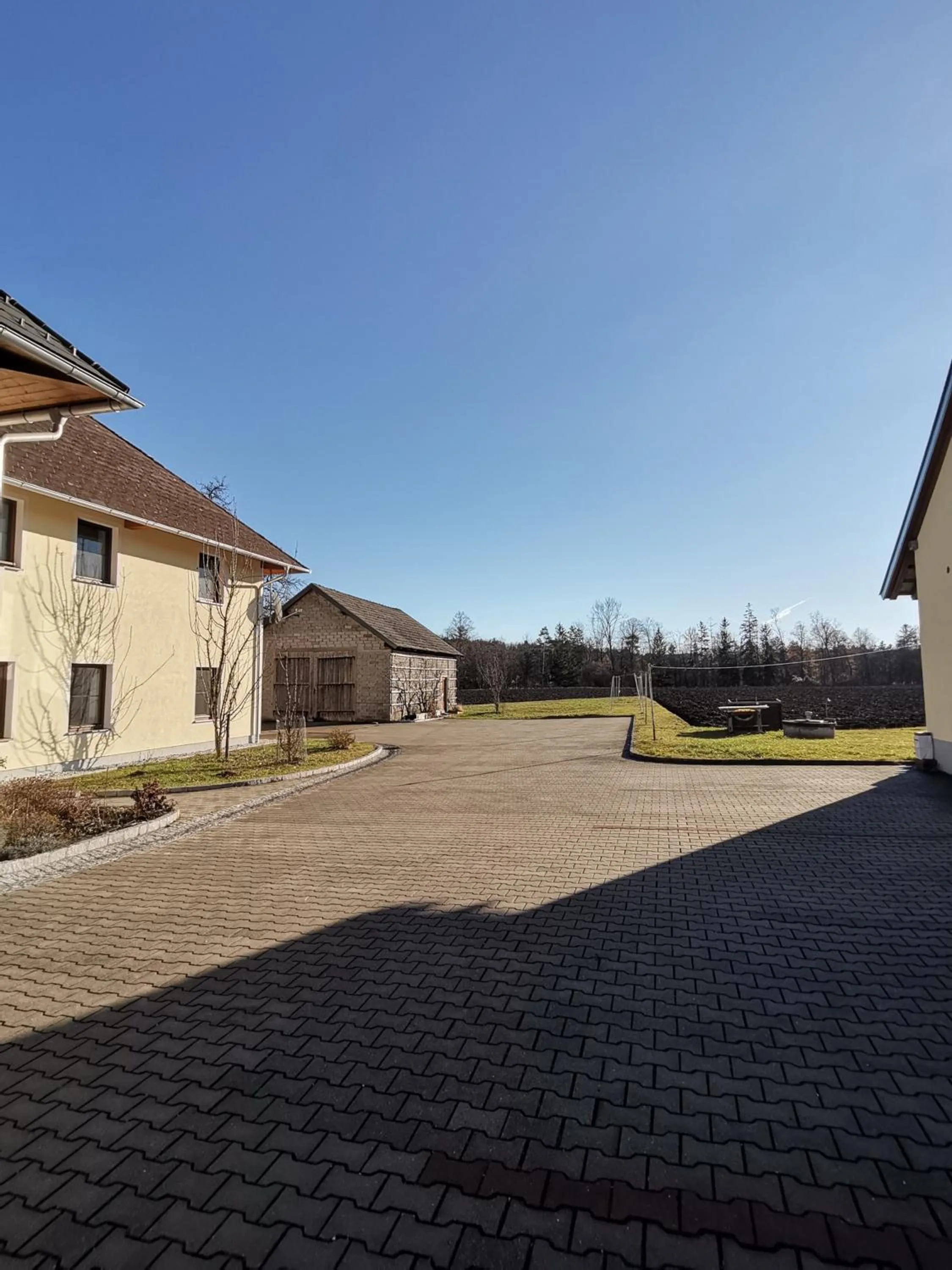 Property building in Gästehaus Watschinger