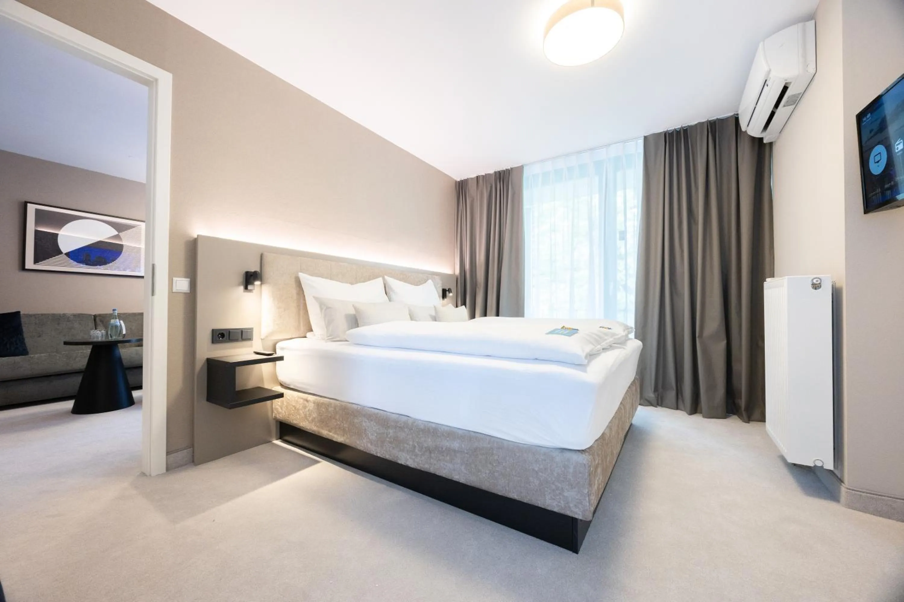 Bed in Digital Hotel Kronjuwel by BRIGHT Waldkirch - Self Check-in