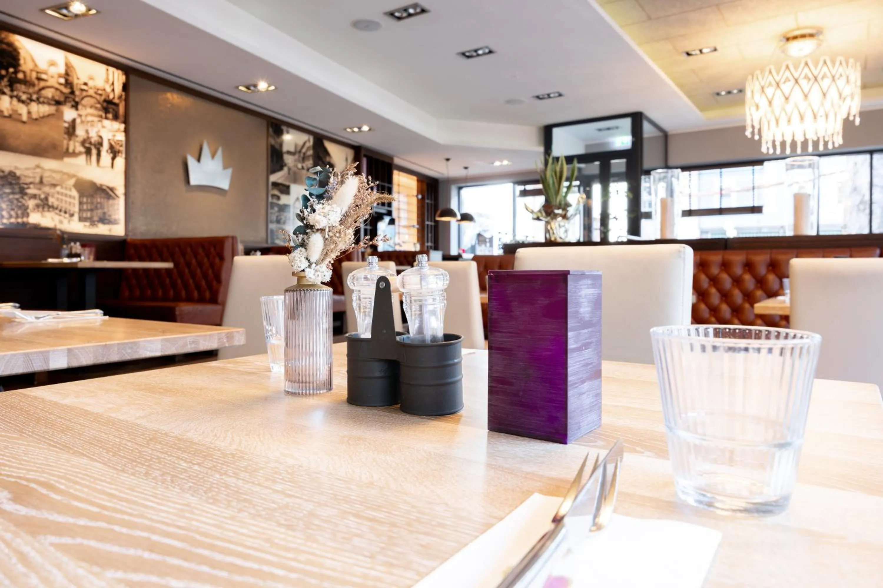 Restaurant/places to eat in Digital Hotel Kronjuwel by BRIGHT Waldkirch - Self Check-in