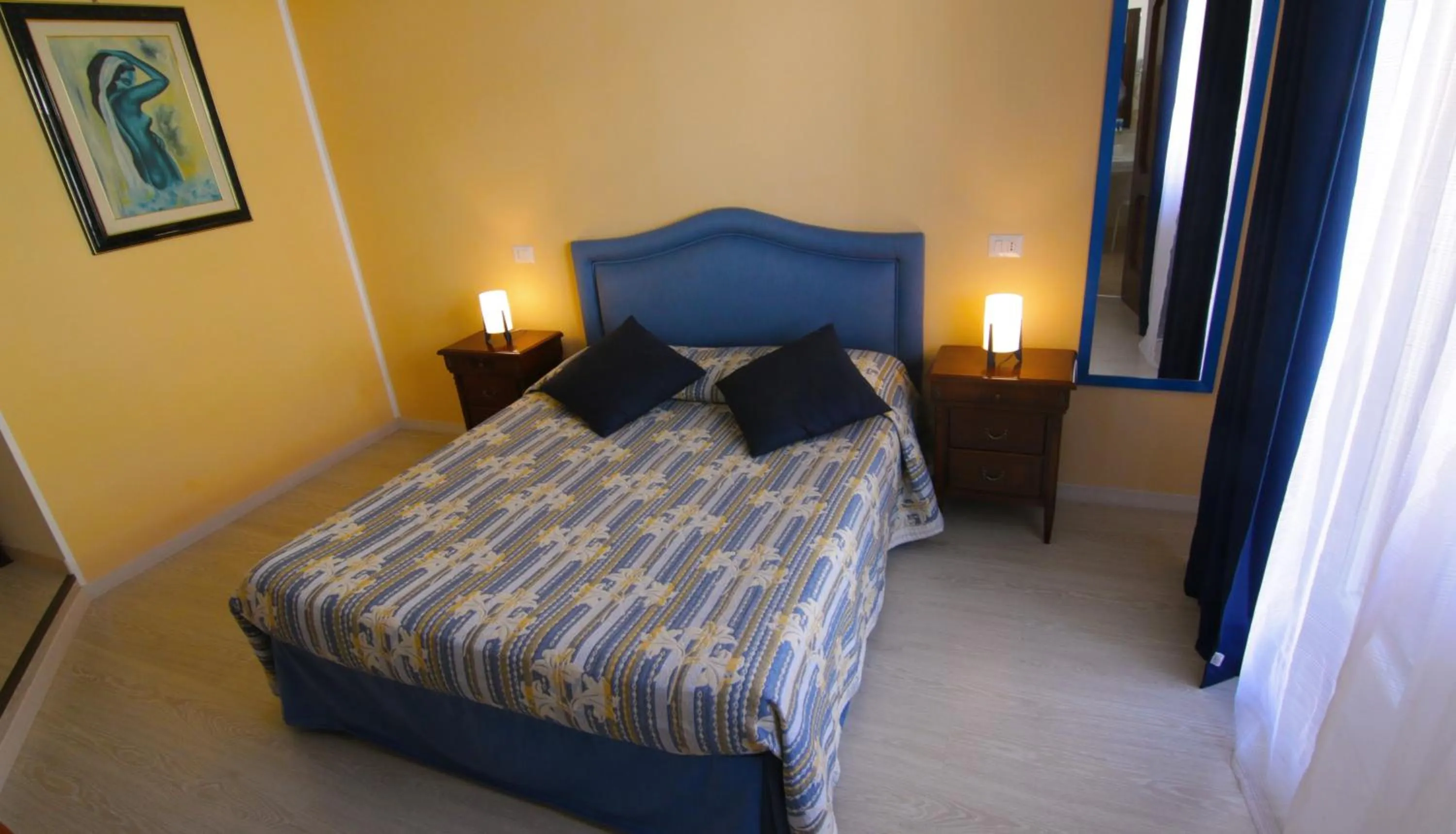 Bedroom, Bed in B&B La Perla di Roma