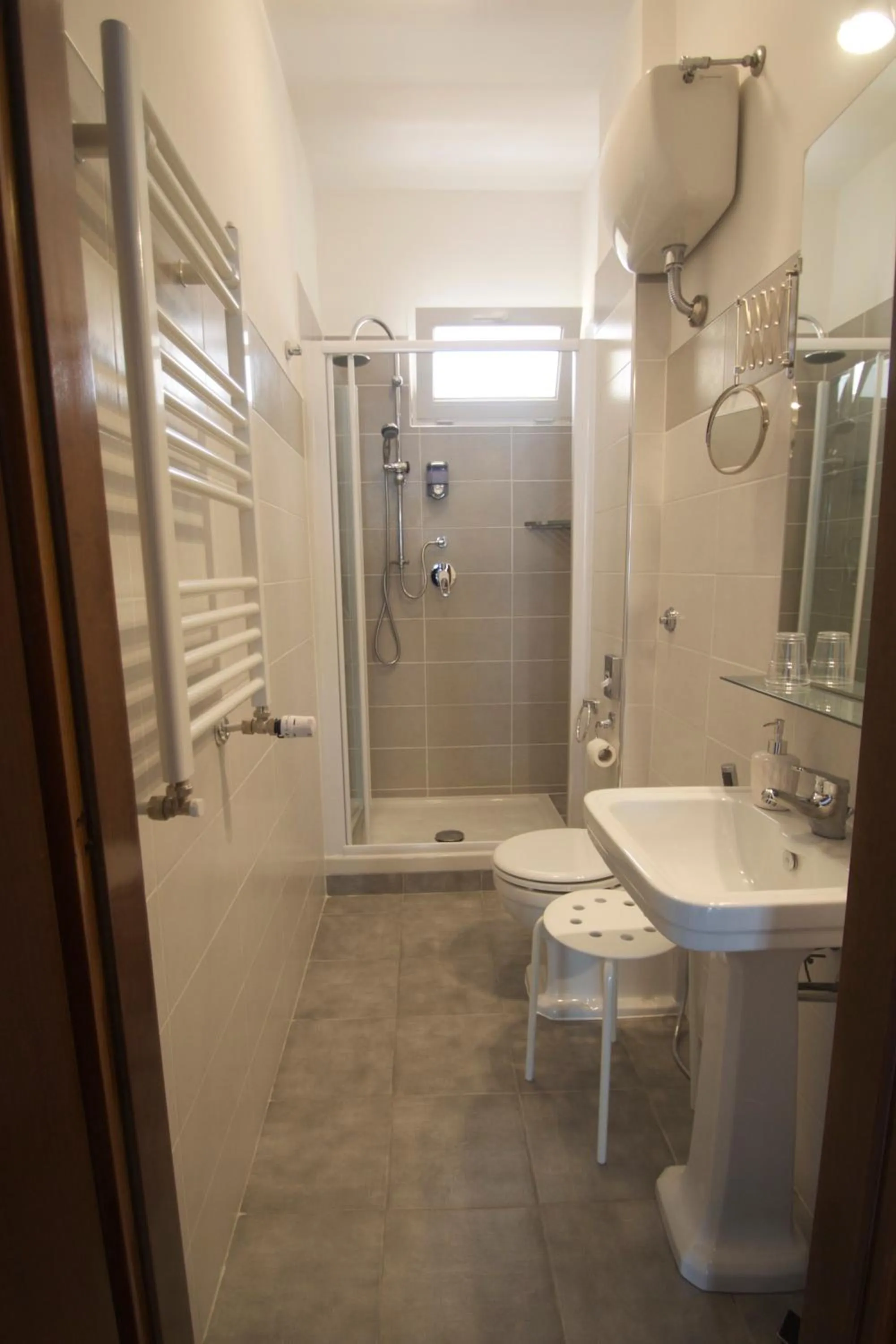 Bathroom in B&B La Perla di Roma