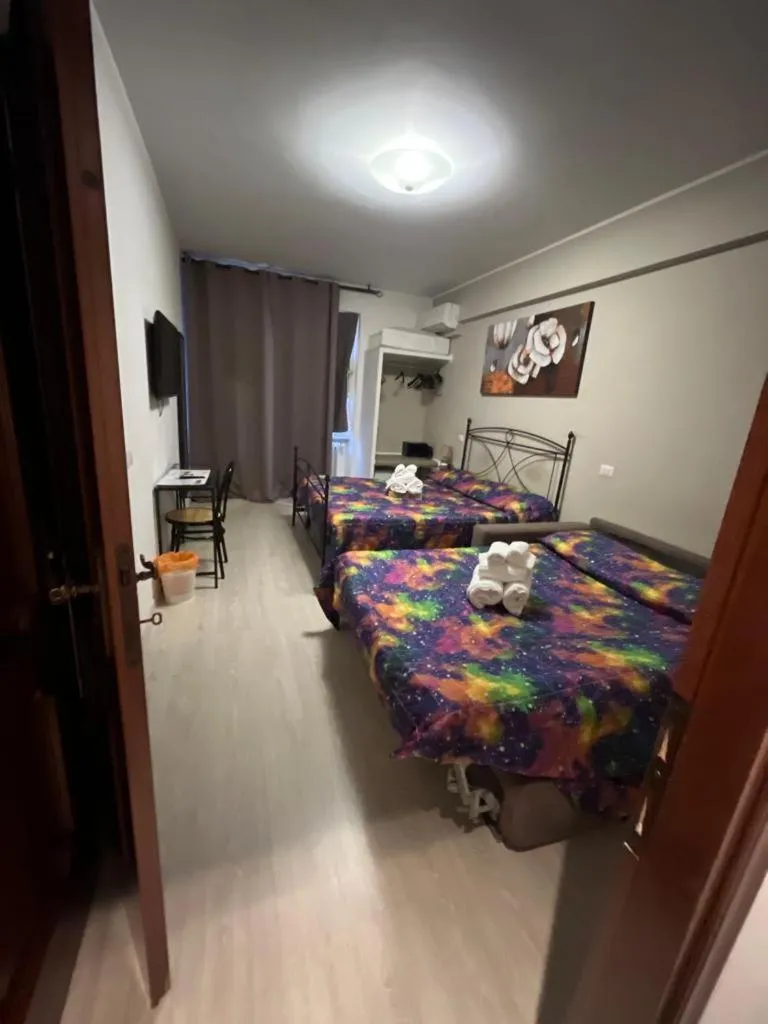 Bedroom, Bed in B&B La Perla di Roma