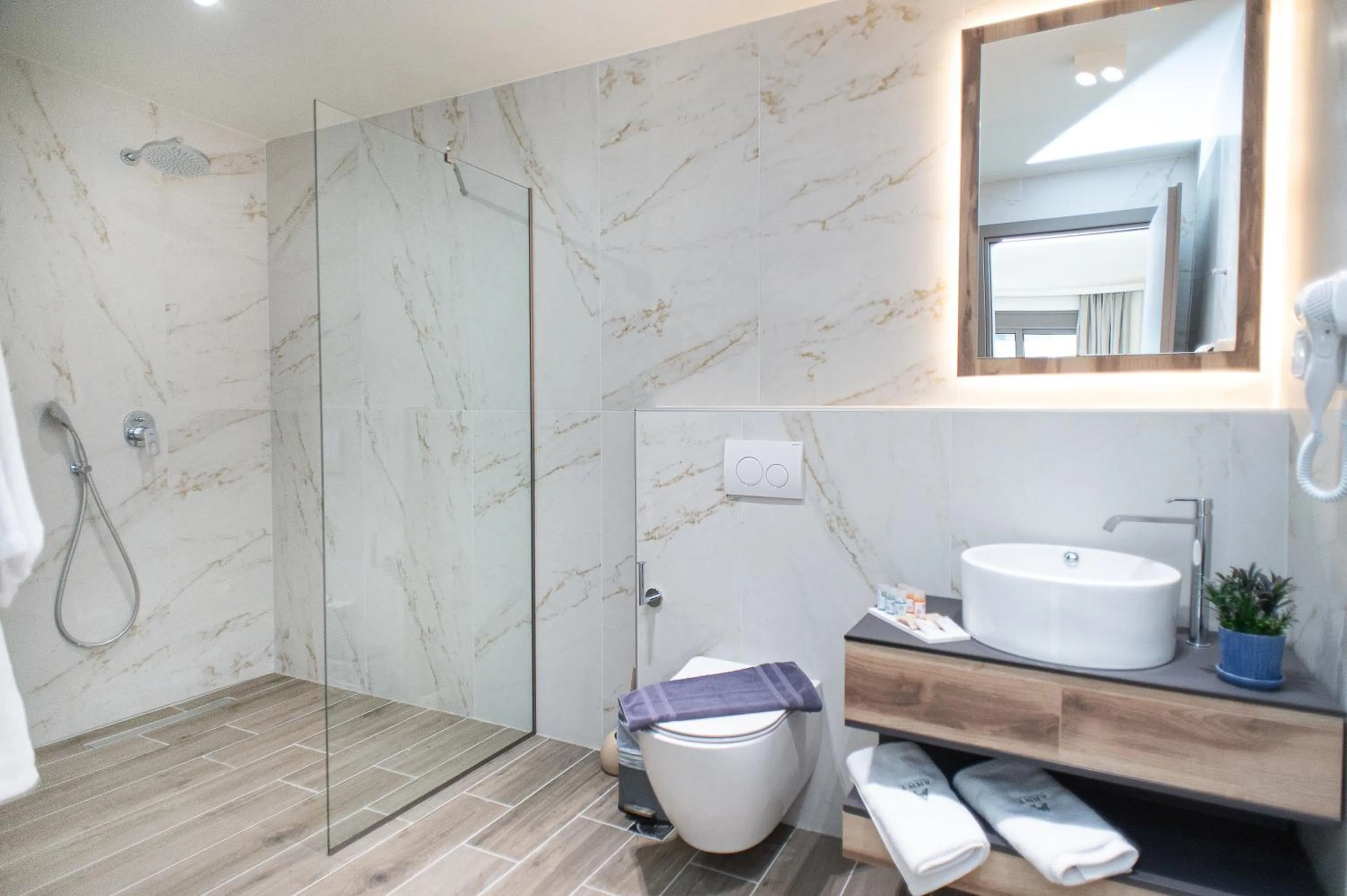 Anny's Residences & Suites