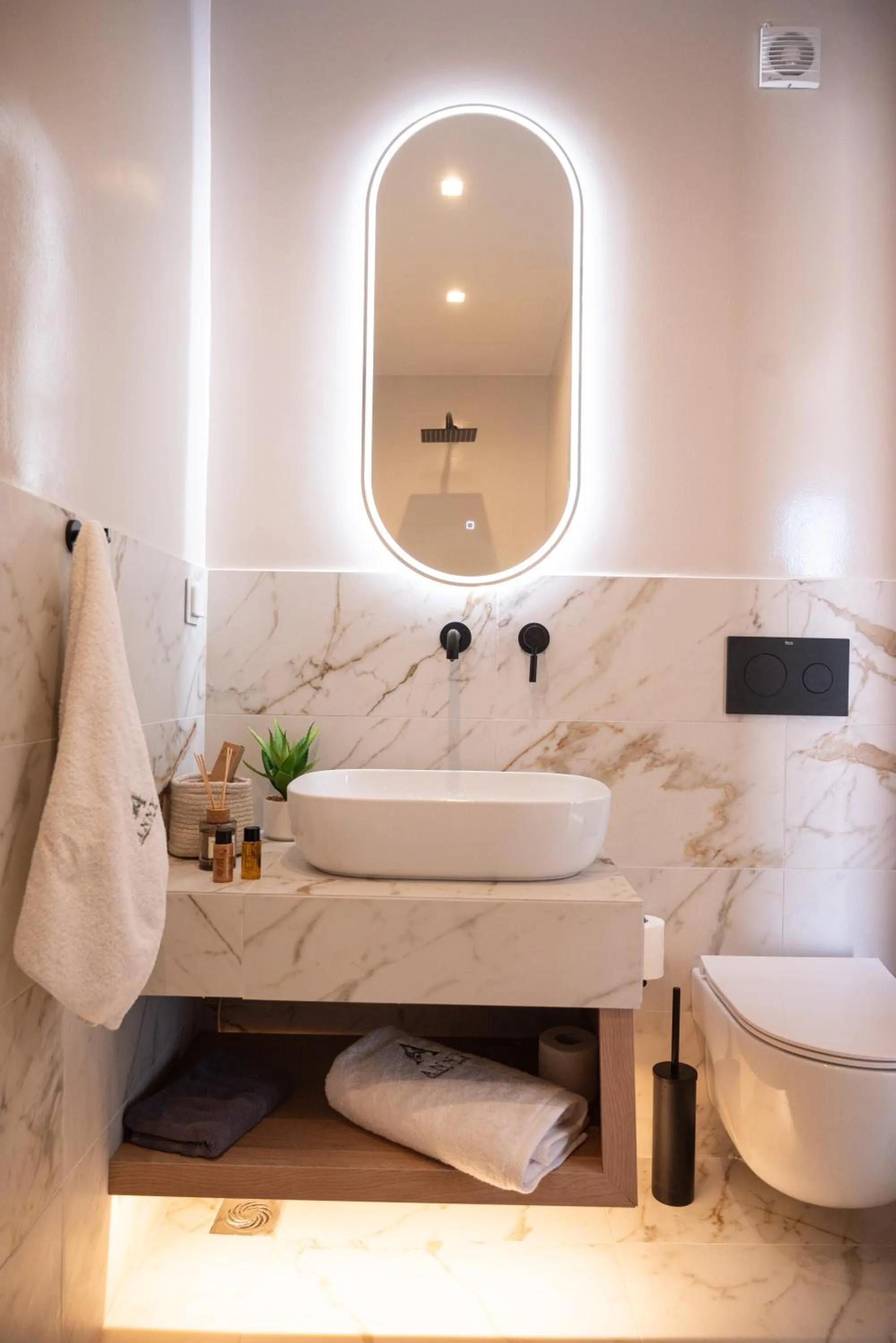 Anny's Residences & Suites